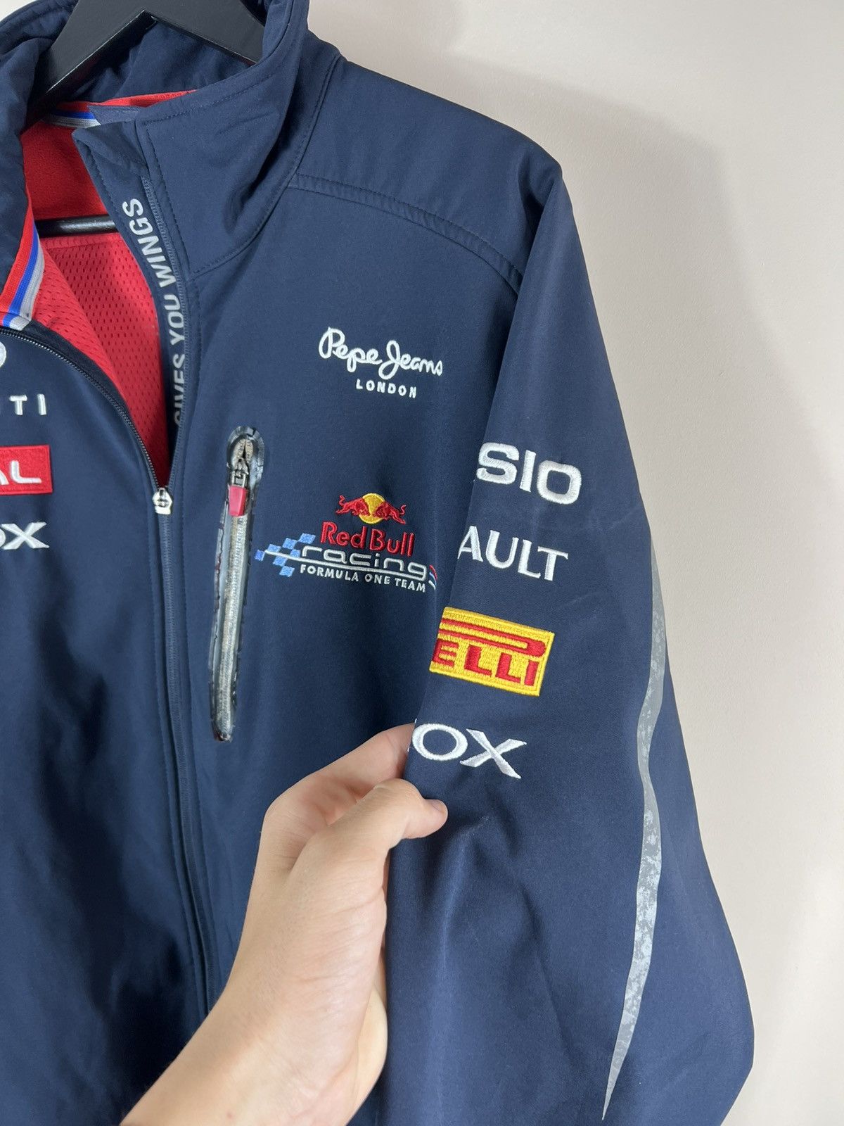 Red Bull 🖤RED BULL TEAM FORMULA 1 F1 ONE RACING JACKET SIZE L Size US L / EU 52-54 / 3 - 8 Thumbnail