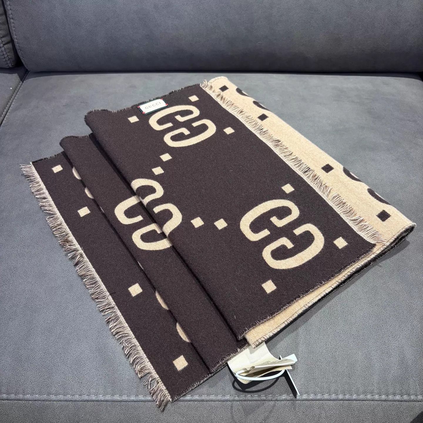 Gucci Gucci Double G Cashmere Scarf New Beige & Caramel Size ONE SIZE - 2 Thumbnail