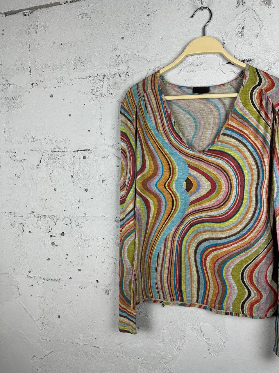 Paul Smith Luxury Paul Smith Iconic Striped V Neck Viscous LS T Shirt Size M / US 6-8 / IT 42-44 - 2 Thumbnail