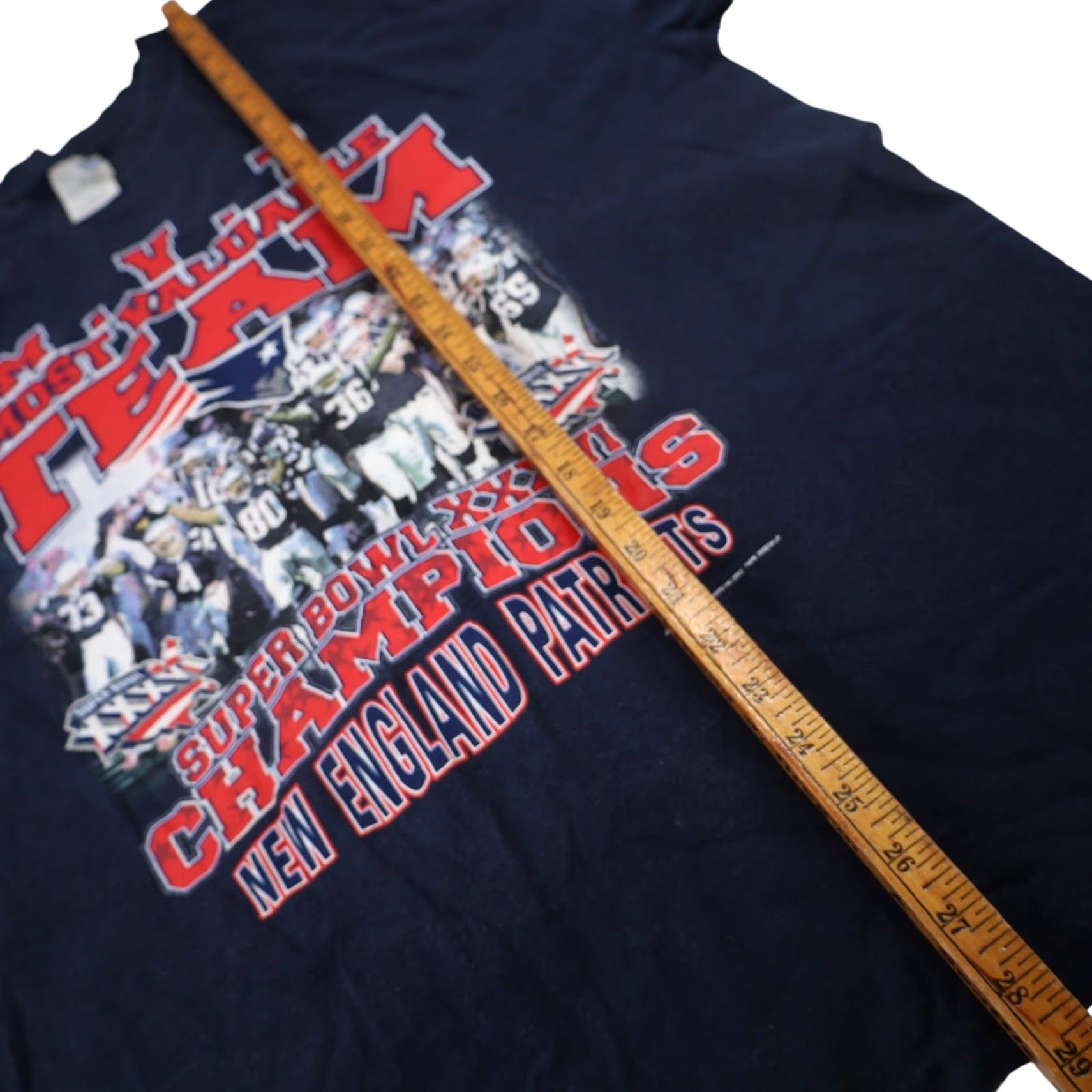 NFL VINTAGE New England Patriots Superbowl Champions Graphic T Shirt Mens XL Blue NFL Size US XL / EU 56 / 4 - 8 Thumbnail