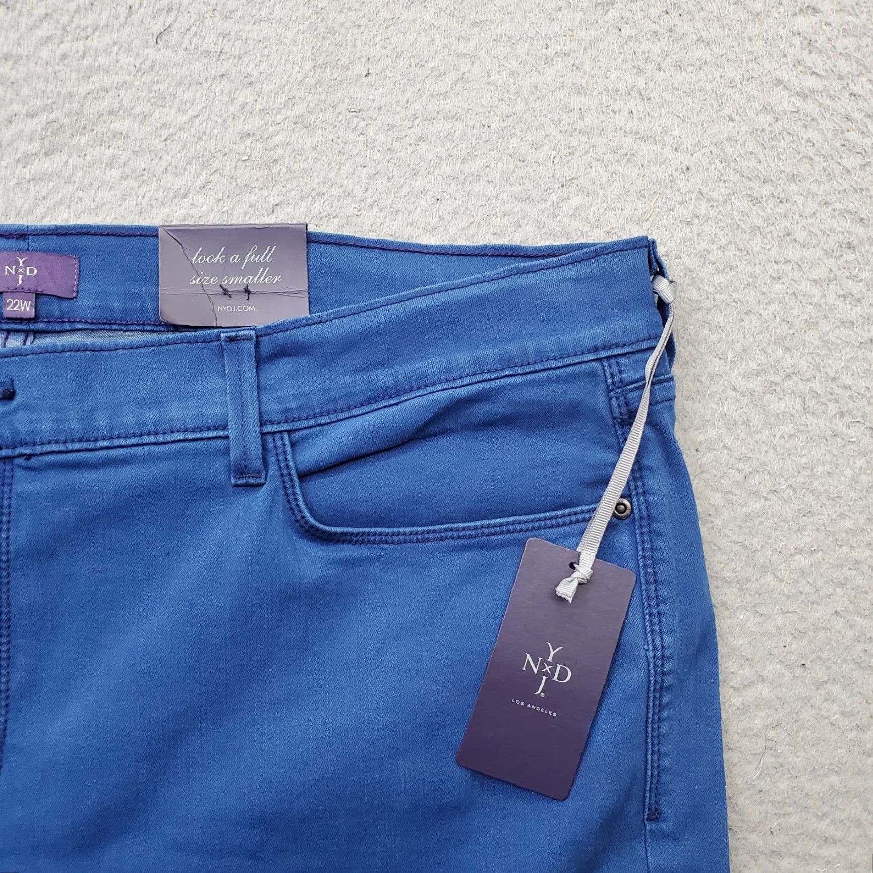 NYDJ NYDJ Dayla Wide Cuff Capri Jeans Women 22W Blue Denim Flat Front 5-Pocket Design Size 40" / US 18 - 7 Thumbnail
