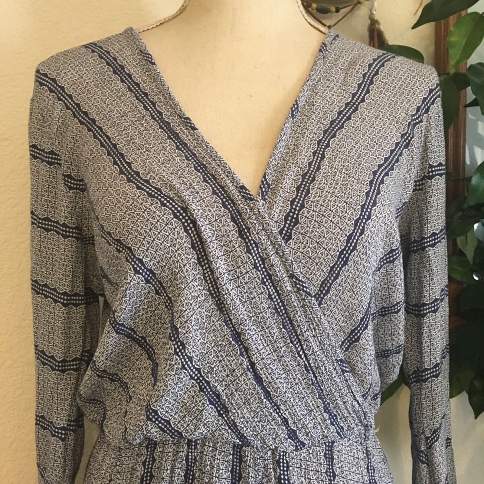 Designer Romeo & Juliet long sleeve tassel romper Size 34" / US 12 / IT 48 - 4 Thumbnail