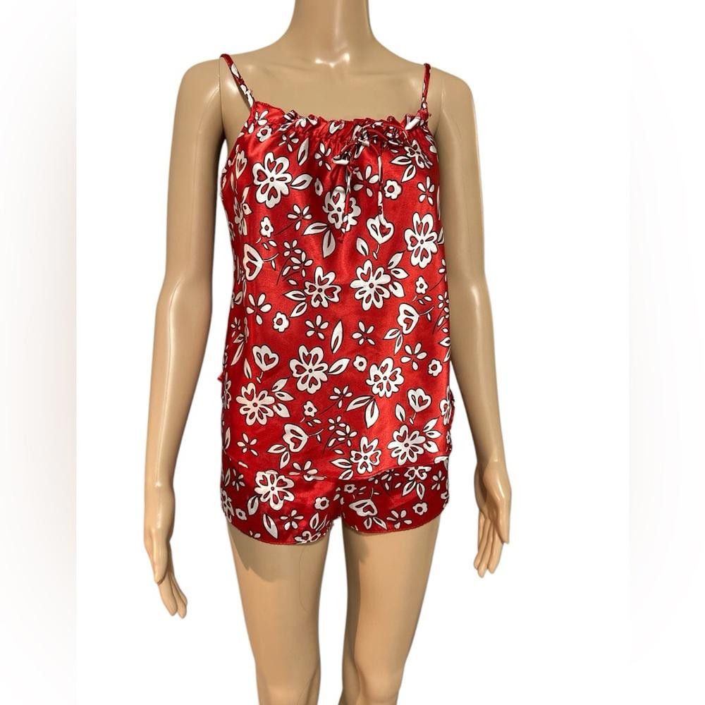 Designer Floral Red Satin Sleepwear Set Size ONE SIZE - 1 Thumbnail