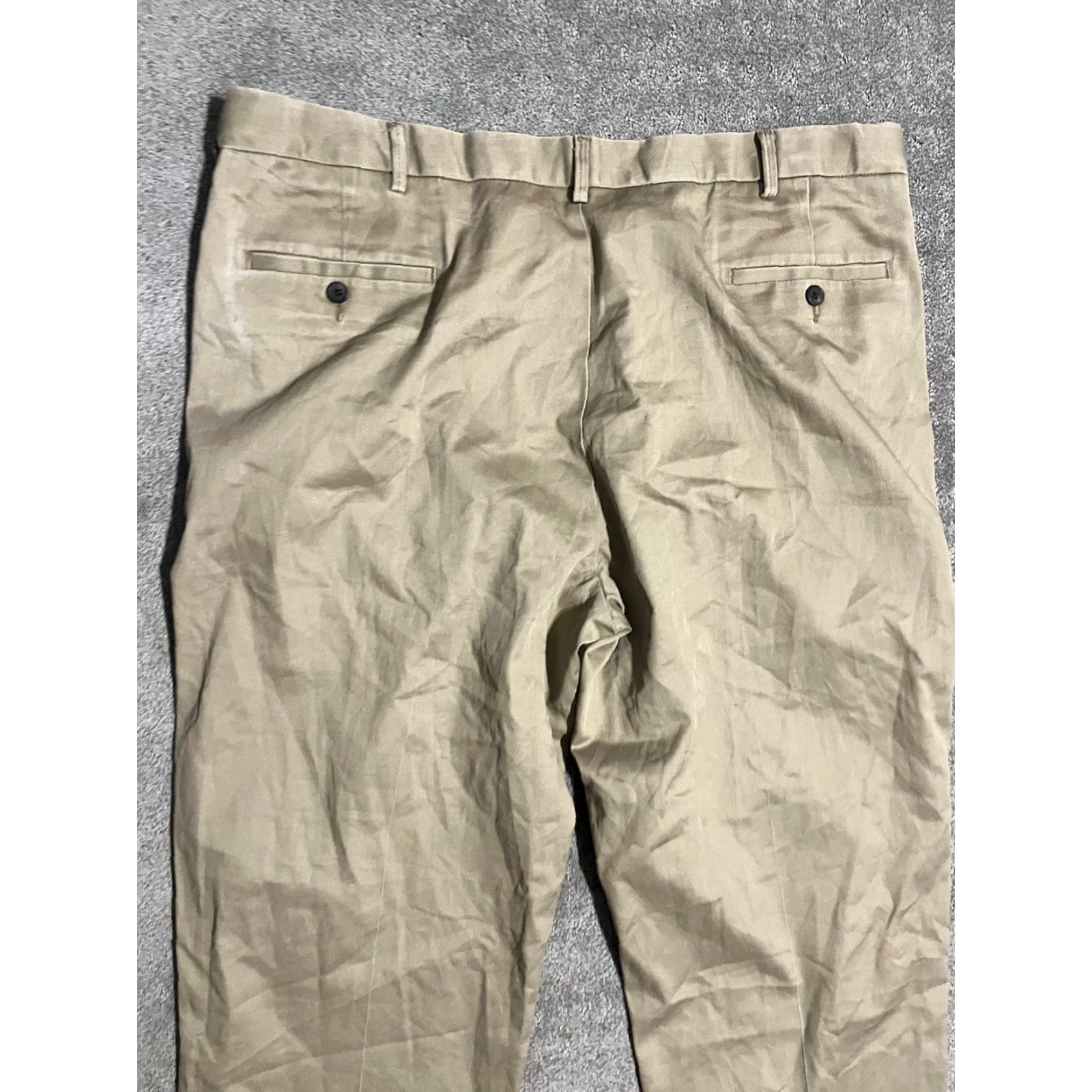 Haggar Haggar Men Pants Classic Fit Pleated Front 42x32 Beige Cotton/Polyester/Spandex Stretch Waist No-Iron Khaki Workwear Trousers Size US 42 / EU 58 - 4 Thumbnail