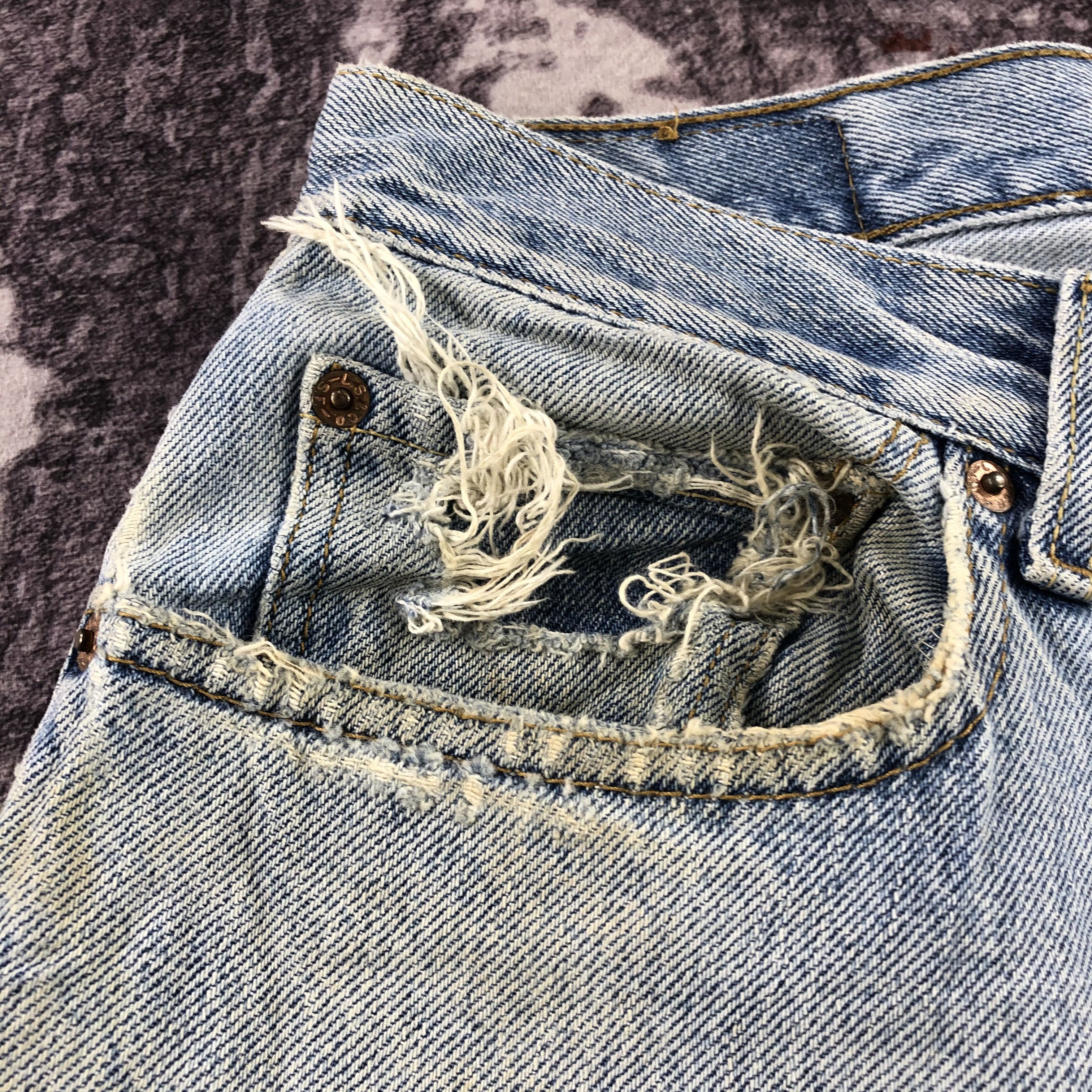 Levi's × Vintage Vintage Light Wash Levis 560 Jeans-JM3000 Size US 35 - 10 Thumbnail