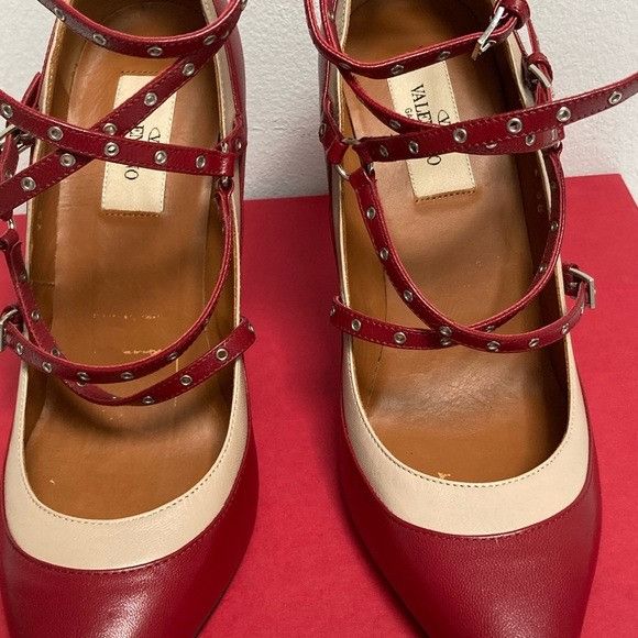 Valentino Valentino Garavani Love Latch Pump Size US 8 / IT 38 - 5 Thumbnail