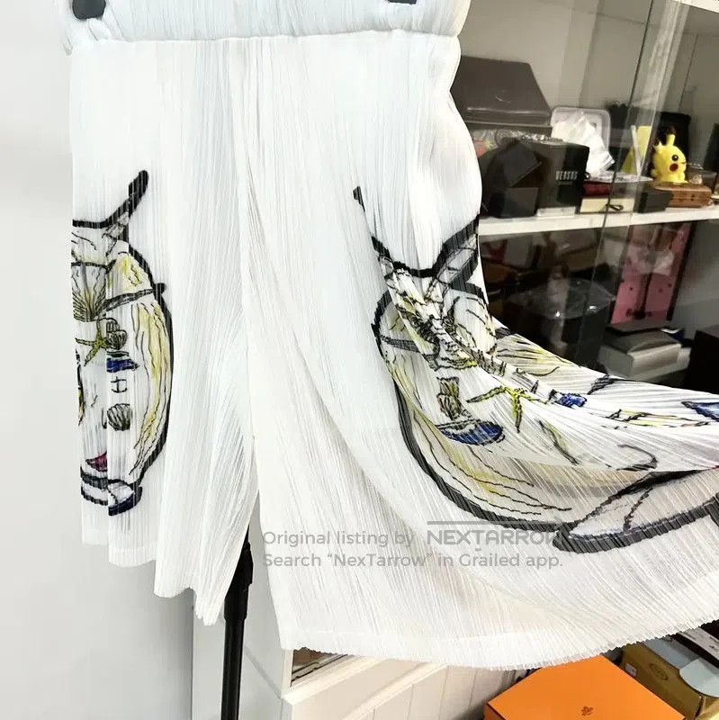 Burberry Burberry Summer White Printed Men's Shorts. Size US 26 / EU 42 - 3 Thumbnail