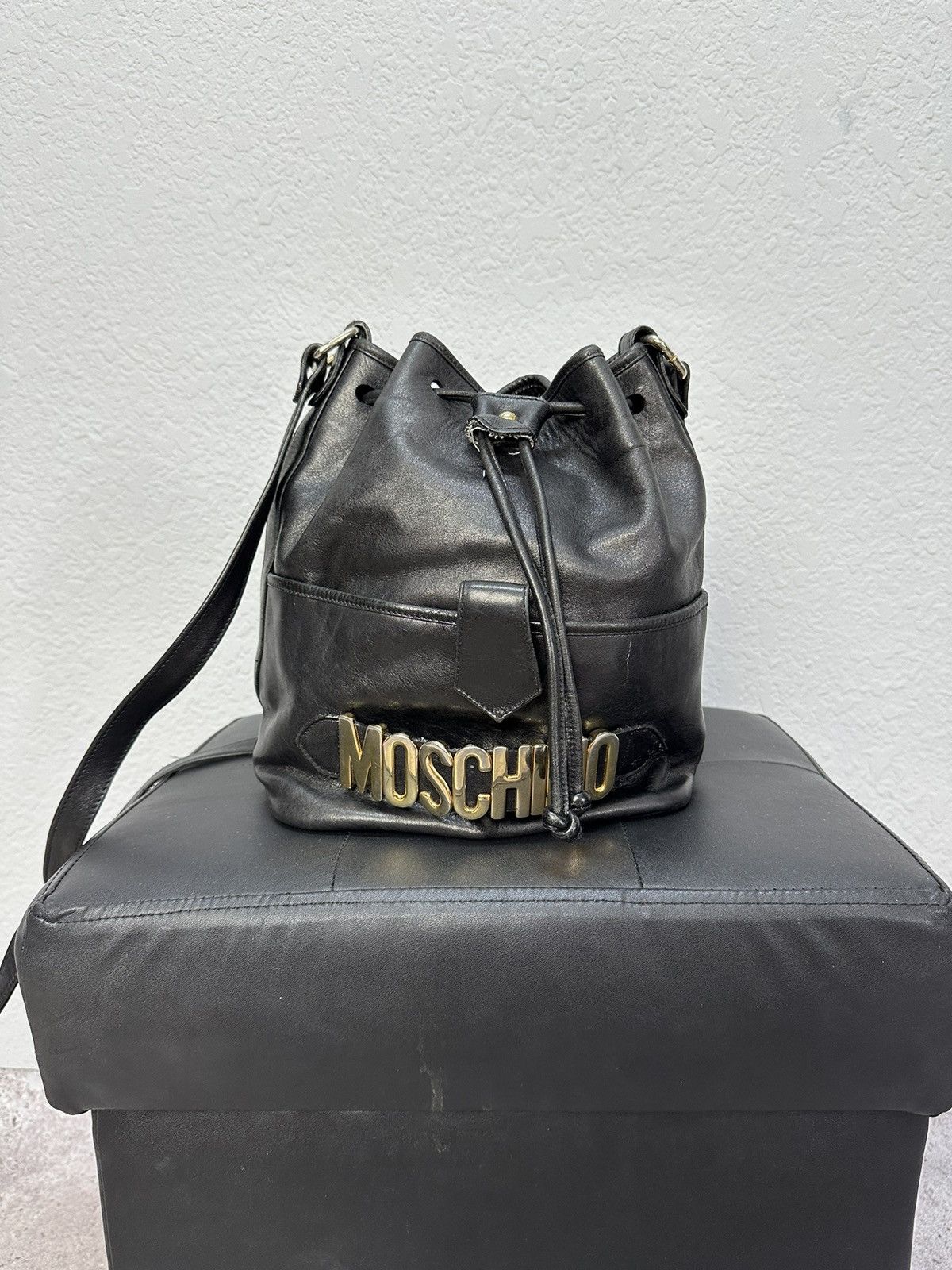 Other Vintage Moschino Leather Shoulder Bag Big Logo Gold Archival Size ONE SIZE - 4 Thumbnail