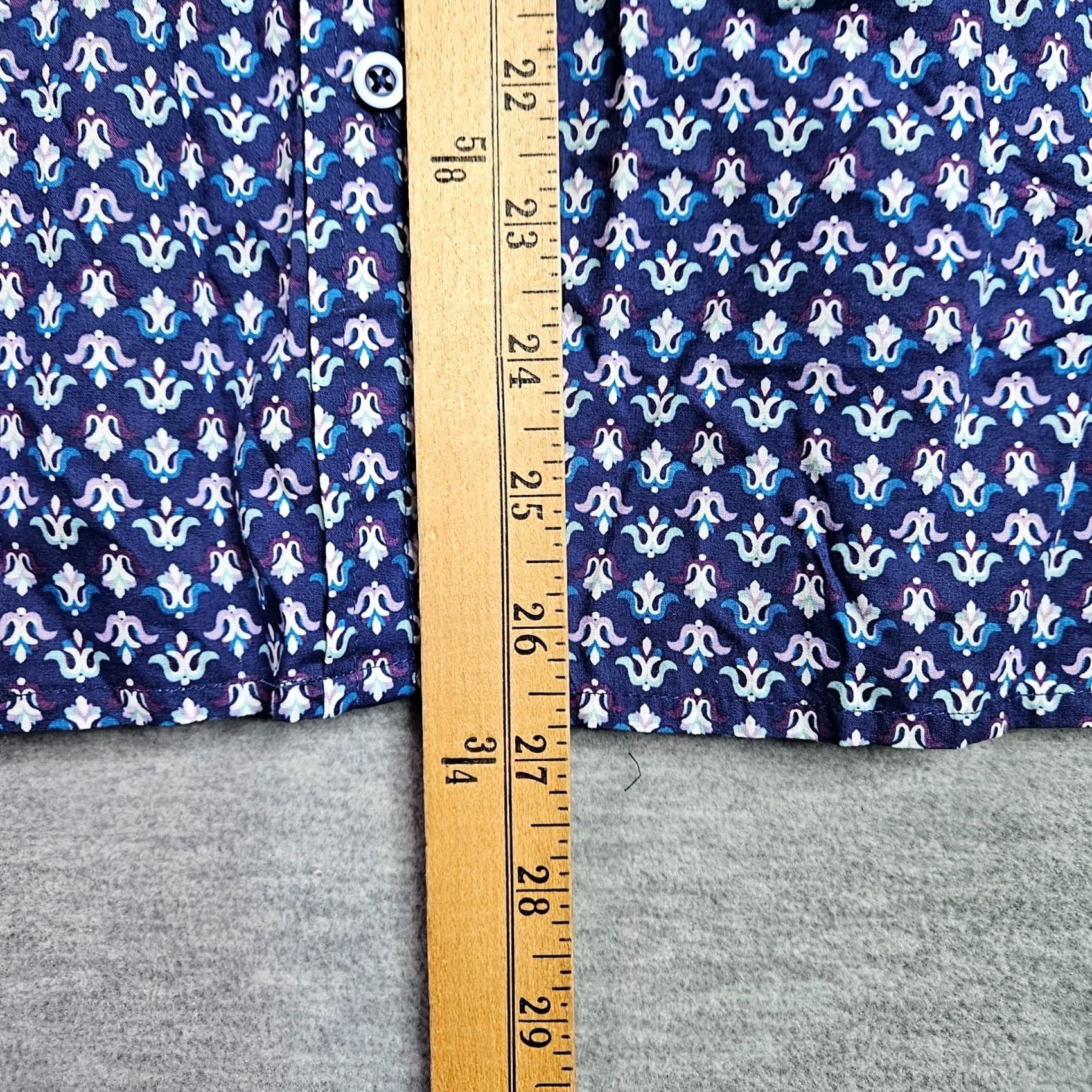 Talbots Talbots Women's Button Front Roll Tab Sleeve Pattern Printed Shirt Sz L Size L / US 10 / IT 46 - 4 Thumbnail