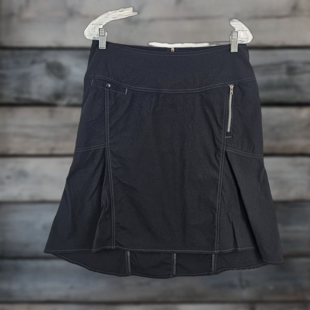 Royal Robbins VINTAGE Royal Robbins Skirt Womens Solid Black Nylon Blend Zip Pockets Knee Length A-Line 6 Womens Black Size 28" / US 6 / IT 42 - 1 Thumbnail