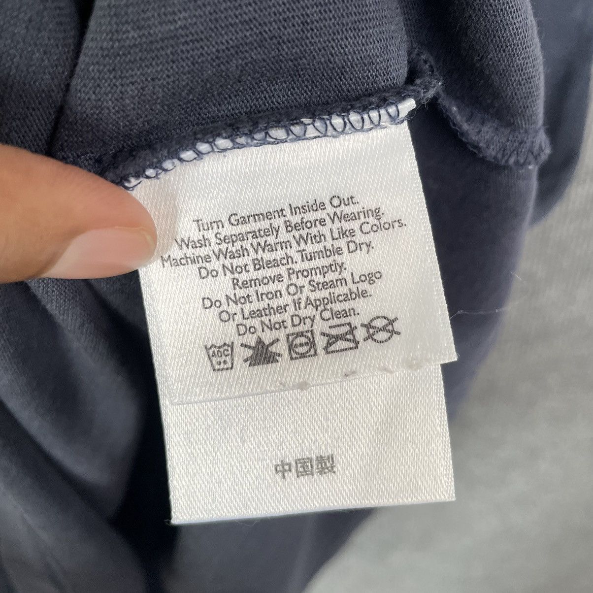 Eddie Bauer × Vintage Vintage Y2K Eddie Bauer Embroidery Spell Out T Shirt Size US XL / EU 56 / 4 - 4 Thumbnail