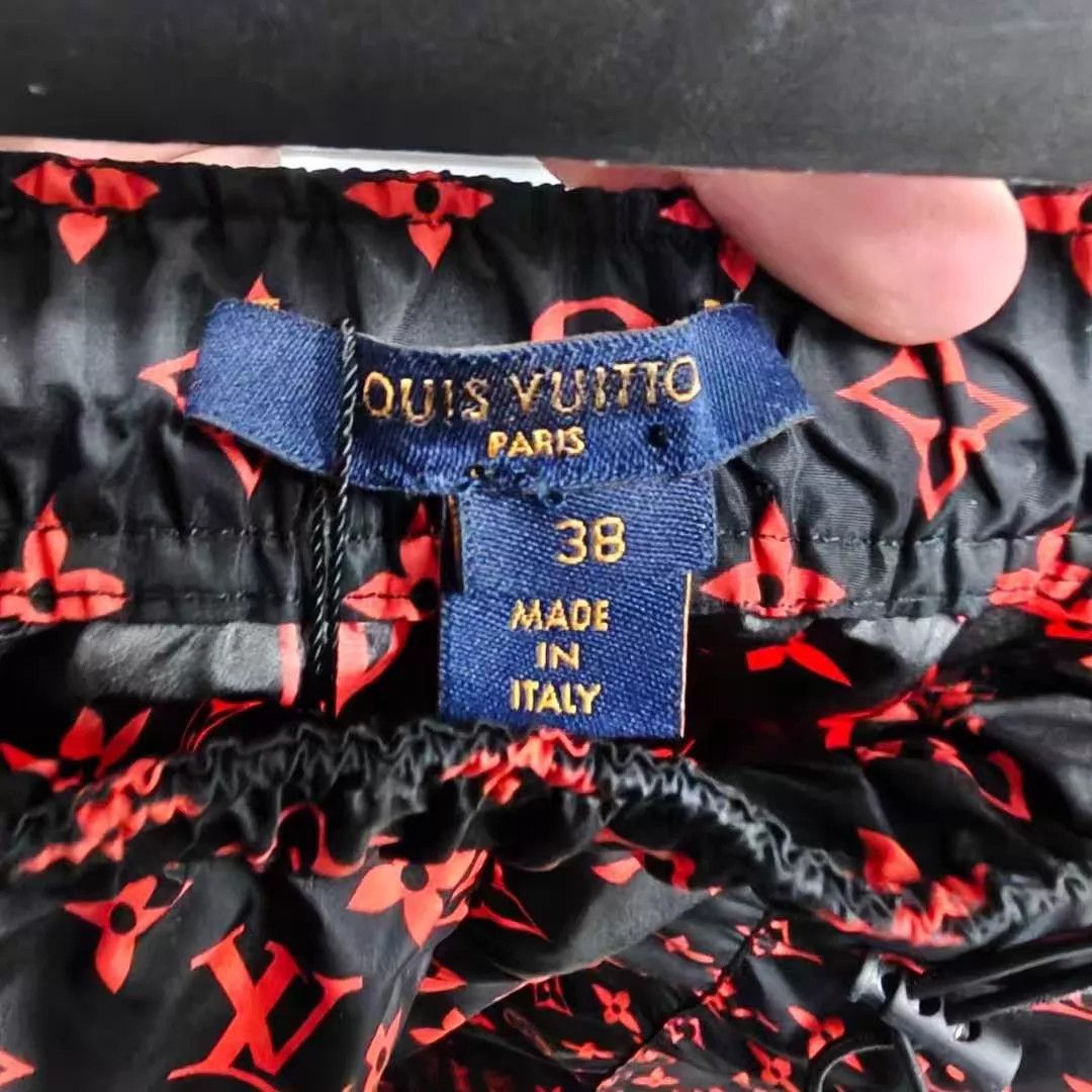Louis Vuitton LV red monogram allover sweatpants 36, 99% new Size 26" / US 2 / IT 38 - 2 Thumbnail