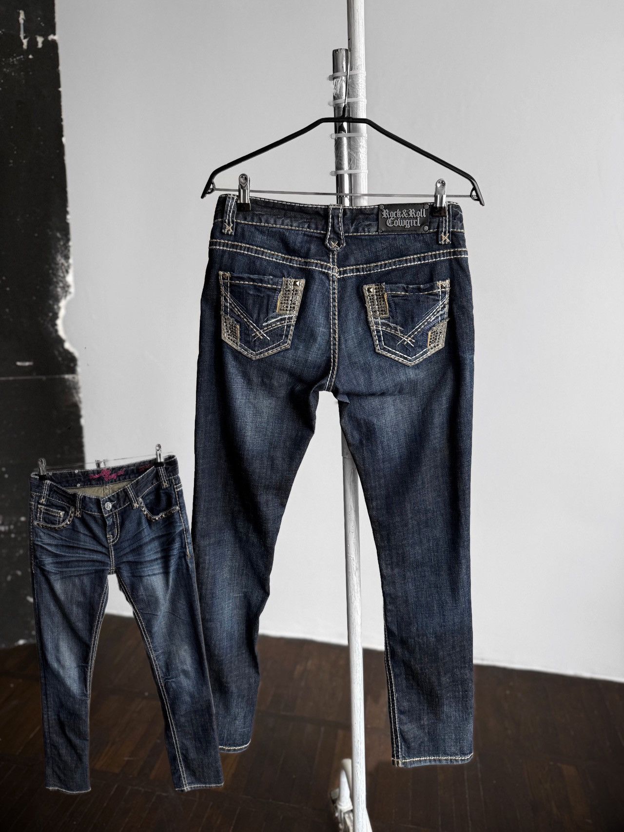 Other Rock & Roll Cowgirl Womens Dark Low Rise Denim Jeans Size 28" / US 6 / IT 42 - 1 Thumbnail