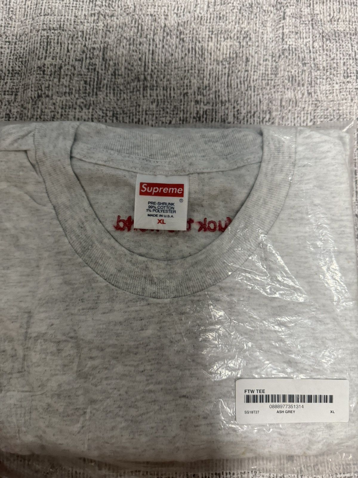 Supreme Supreme ss18 ftw tee fuck the world T-shirt new Size US XL / EU 56 / 4 - 3 Thumbnail