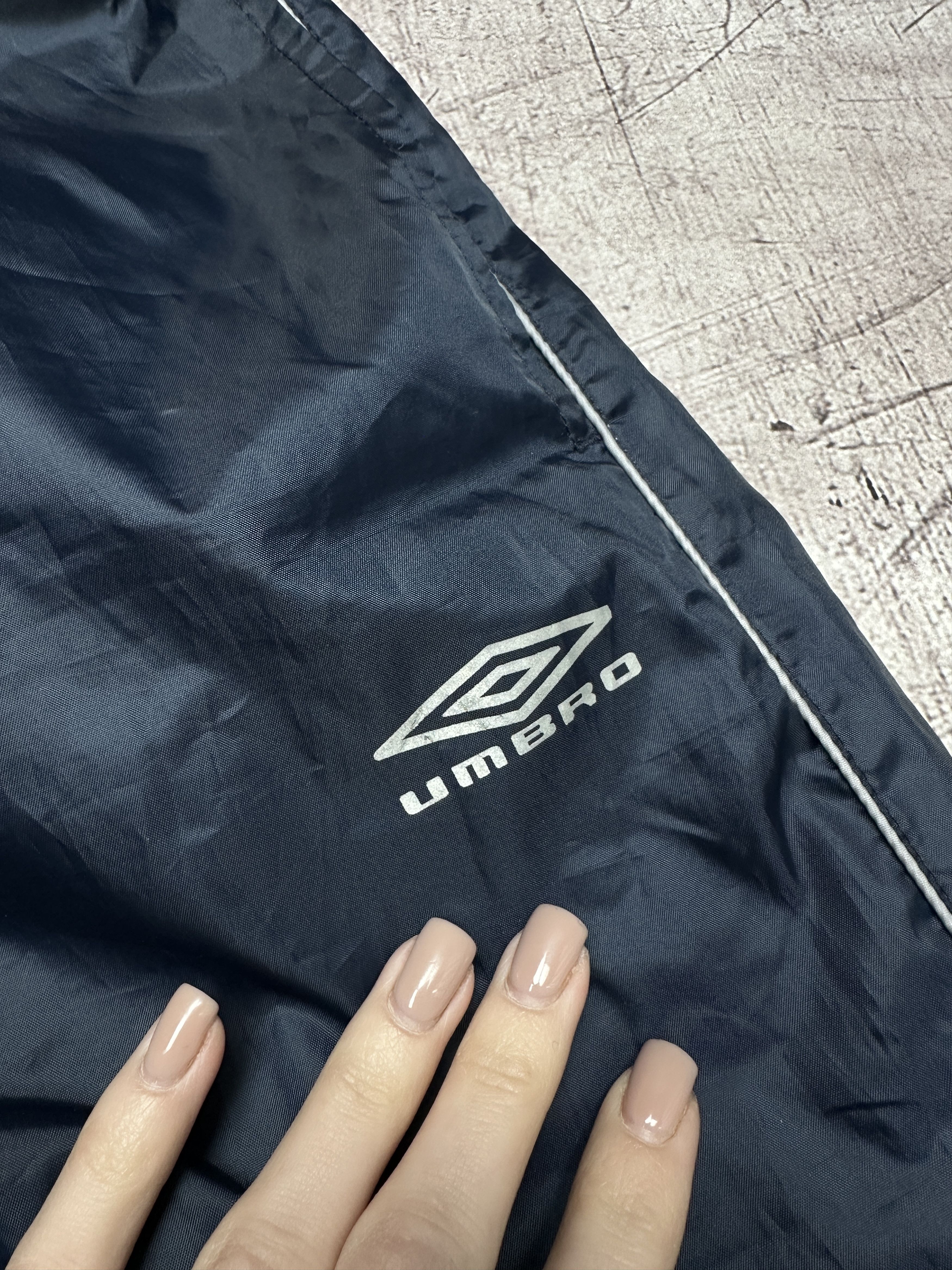 Umbro × Vintage Umbro Vintage Mens Windbreaker Track Pants Size US 32 / EU 48 - 3 Thumbnail