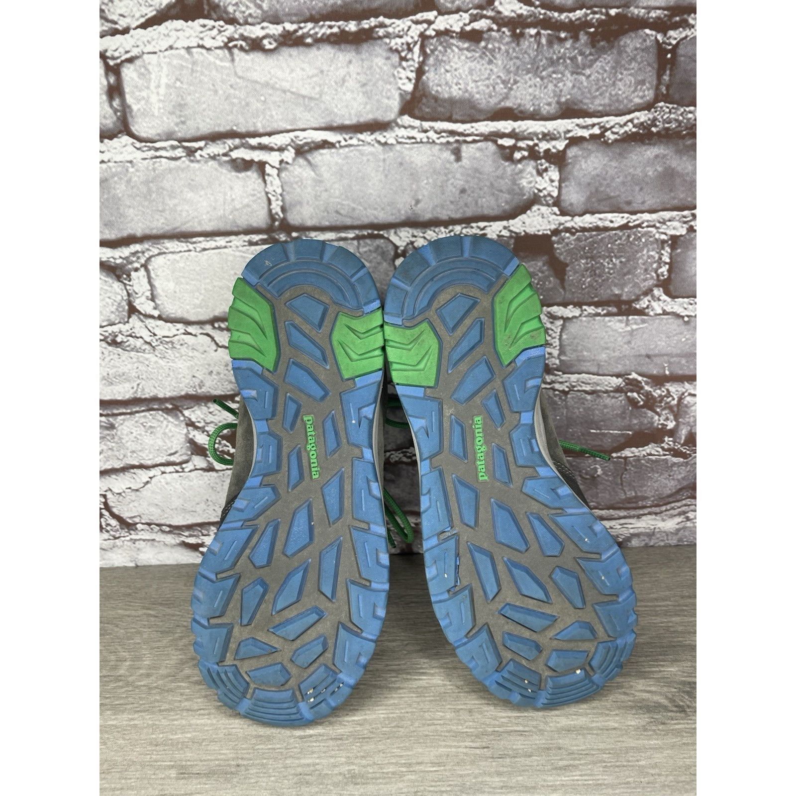 Patagonia Patagonia Bungee Cord Peppergrass Performance Footwear Women Size US 7.5 / IT 37.5 - 19 Thumbnail