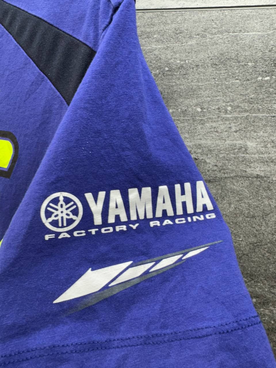 Yamaha YAMAHA #46 ROSSI FACTORY RACING VR 46 M1 VZR SHIRT JERSEY Size US S / EU 44-46 / 1 - 3 Thumbnail