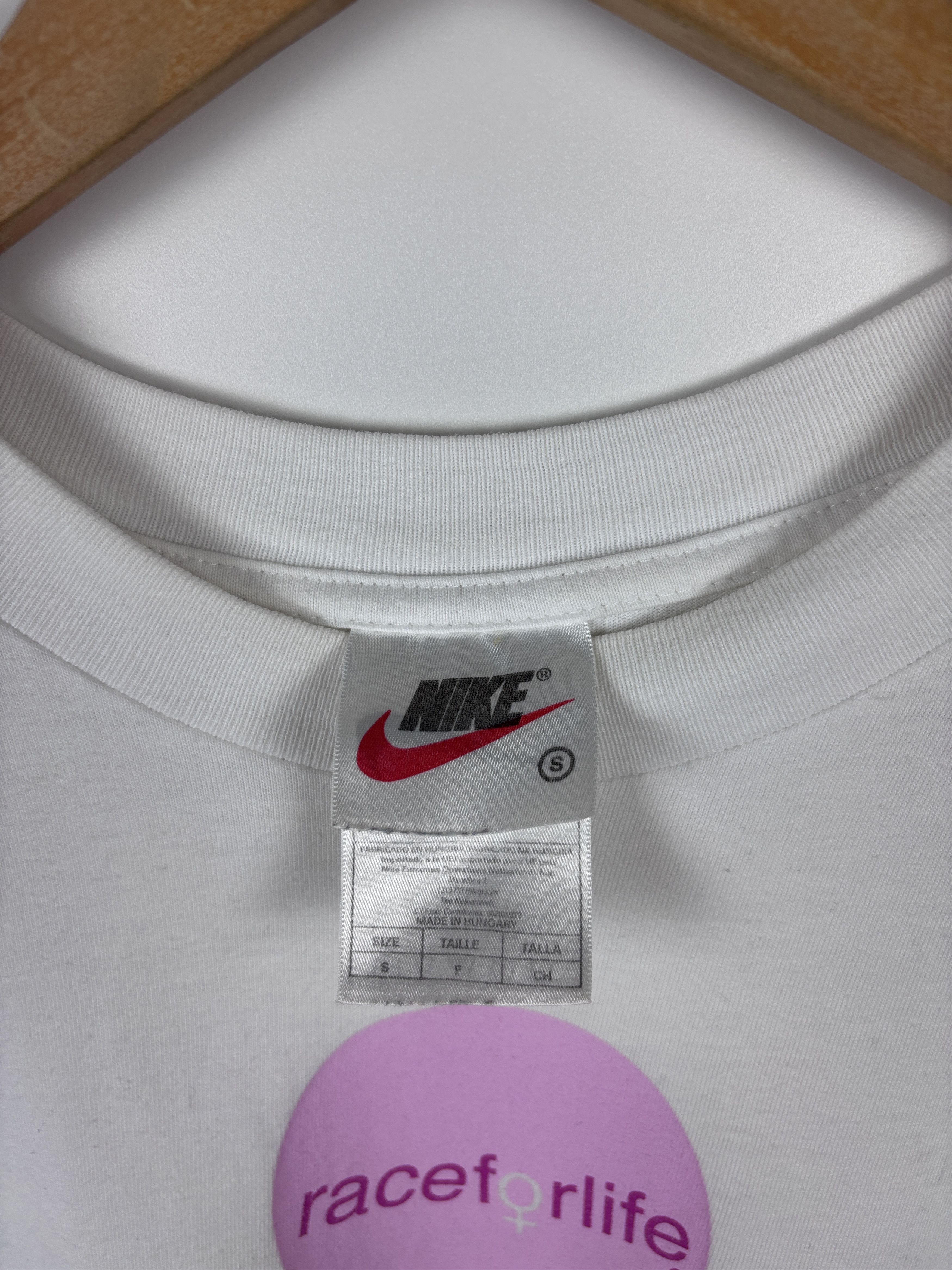 Nike × Vintage 1999 Nike Cancer Research Race For Life T-shirt White Size S Size US S / EU 44-46 / 1 - 8 Thumbnail