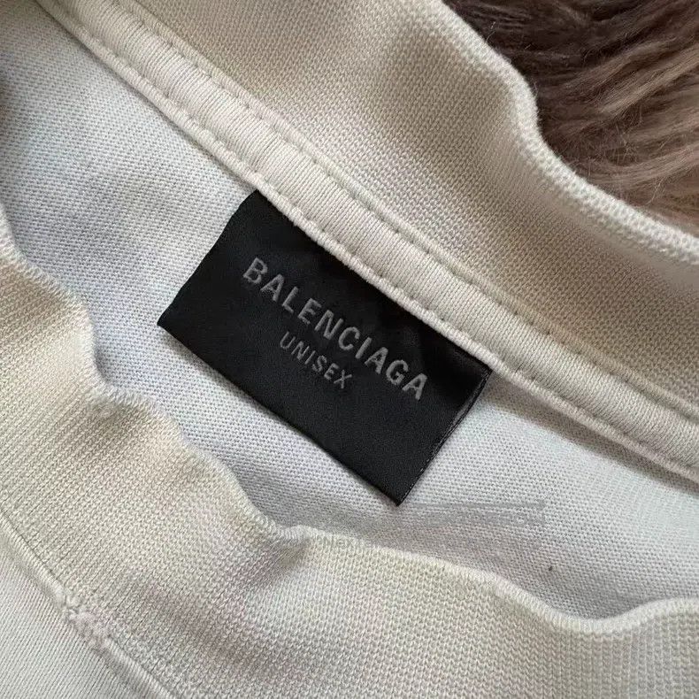 Balenciaga Balenciaga Manchester United Short Sleeve Embroidery Logo Size US L / EU 52-54 / 3 - 3 Thumbnail