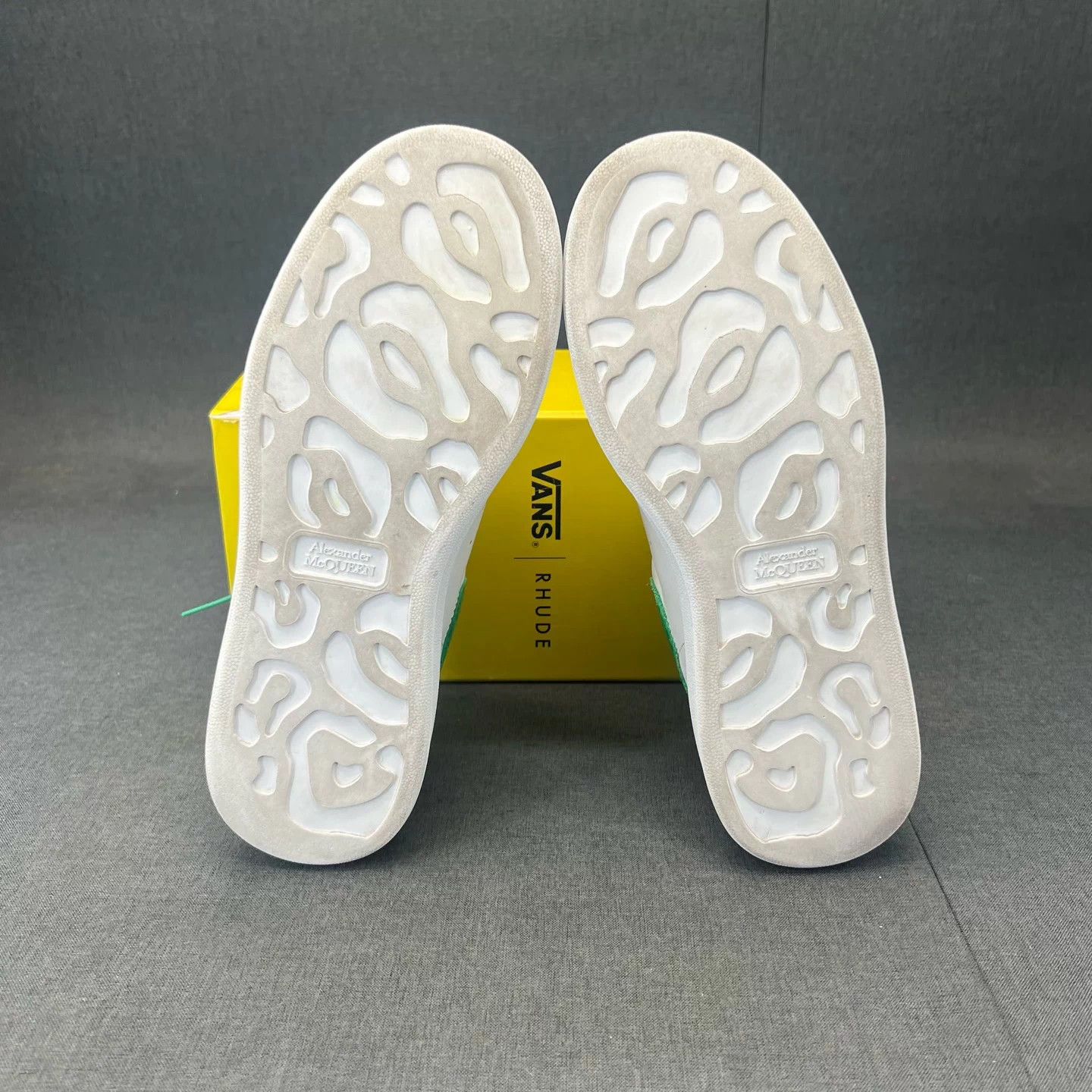 Alexander McQueen McQ White/Green Croc Embossed 40.5 MINT Size US 7.5 / EU 40-41 - 4 Thumbnail