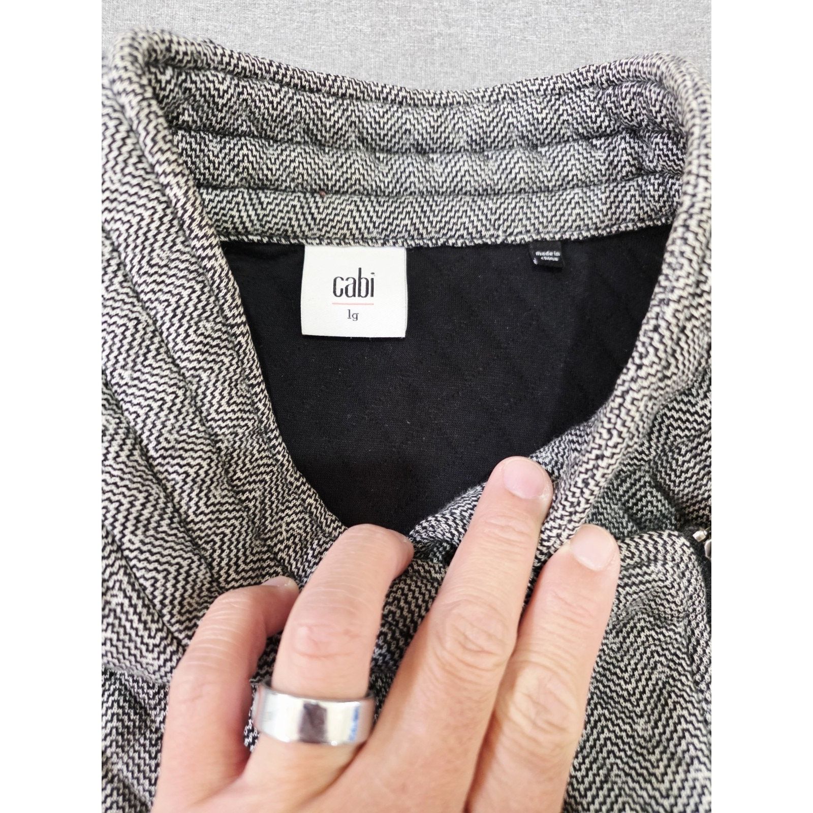 Other Cabi Womens Jacket Size L Gray Quilted Offset Zipper Coat Size L / US 10 / IT 46 - 4 Thumbnail