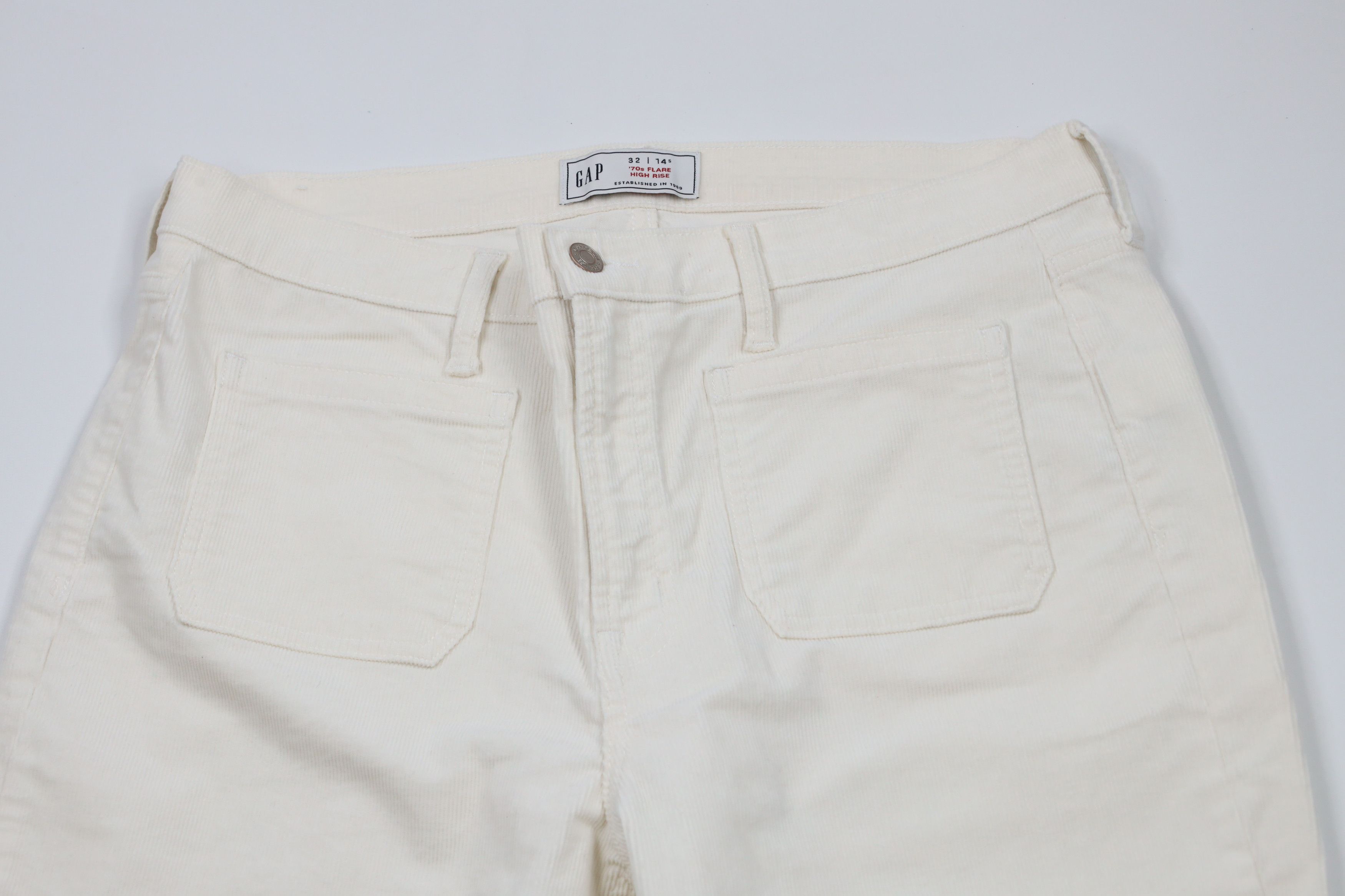 Gap × Vintage Vintage Y2K Gap Flare High Rise Corduroy Chino Pants Cream Size 32" / US 10 / IT 46 - 2 Thumbnail