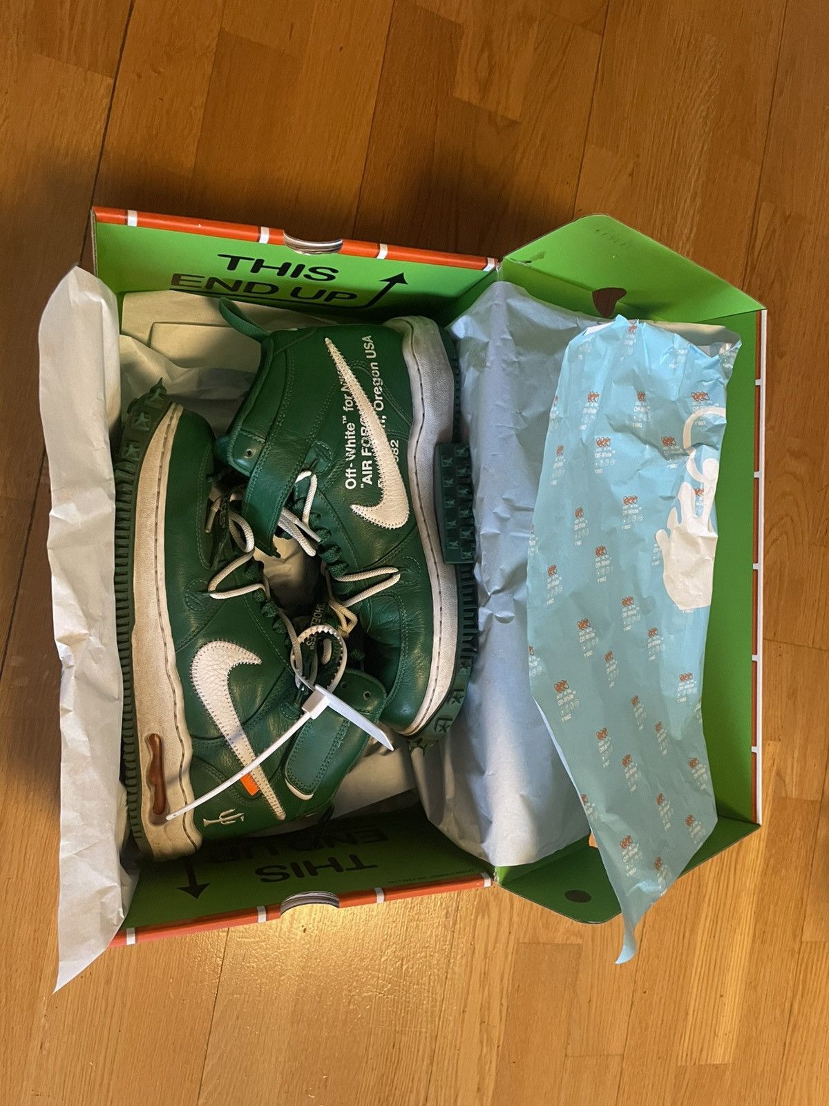 NIKE AIR FORCE MID OFF-WHITE PINE GREEN