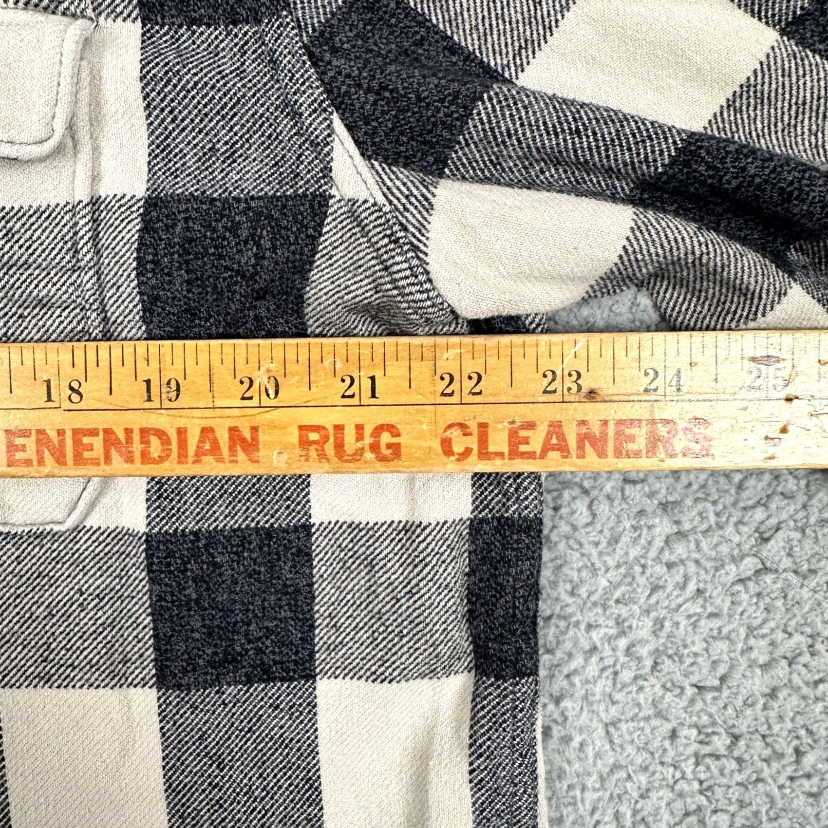 Lucky Brand Lucky Brand Shirt Flannel Plaid Blue Gray Men Large Classic Fit Button-Up Pockets Long Sleeve Size US L / EU 52-54 / 3 - 6 Thumbnail