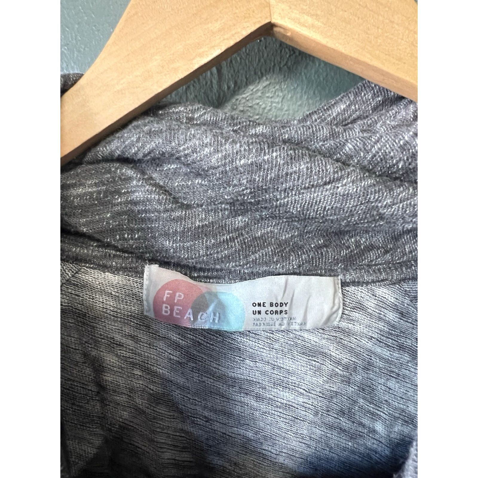 Free People Free People Sweatshirt One Size Gray Pullover Beach Womens Long Sleeve Activewear Size One Size ONE SIZE - 3 Thumbnail