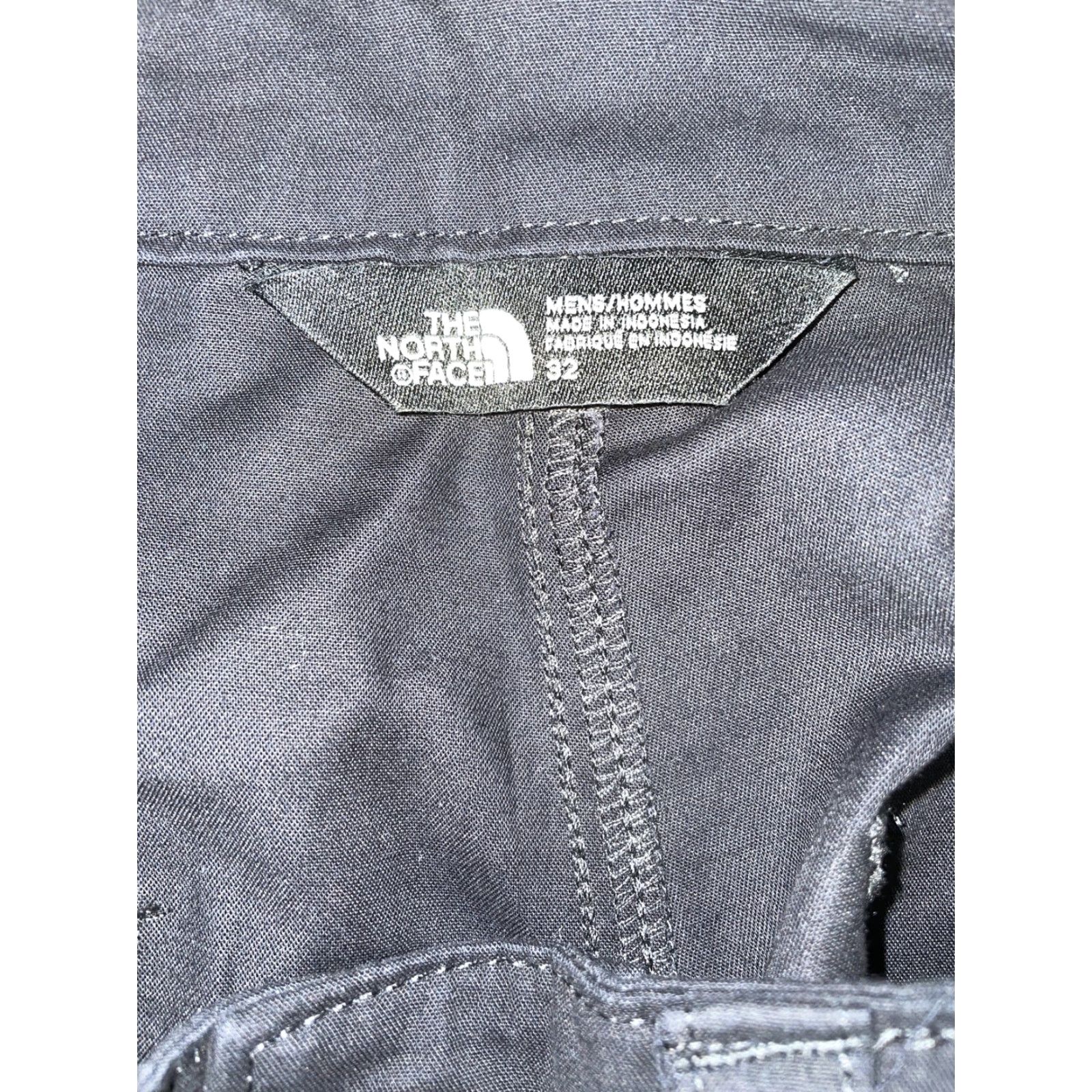 The North Face The North Face Mens Shorts Cotton 32 Black Hiking Men Regular Size 32 NTF Black Shorts Size US 32 / EU 48 - 5 Thumbnail
