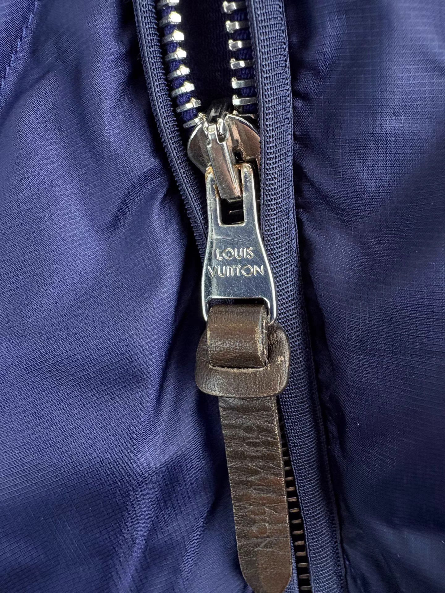 Louis Vuitton LOUIS VUITTON Dark Blue Hooded Down Jacket Size US M / EU 48-50 / 2 - 3 Thumbnail