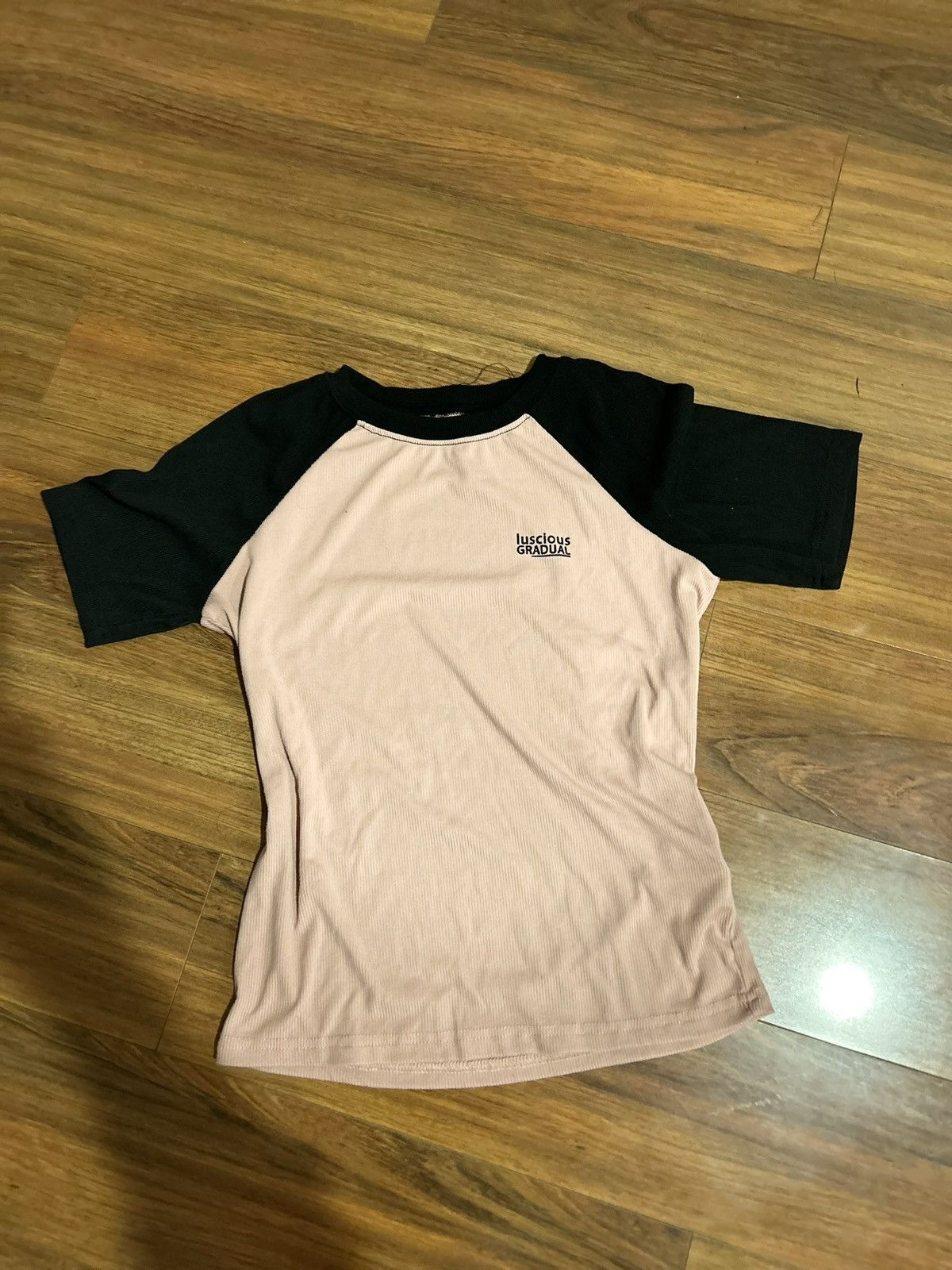 Shein Pink + black graphic tee brand new Size M / US 6-8 / IT 42-44 - 6 Thumbnail