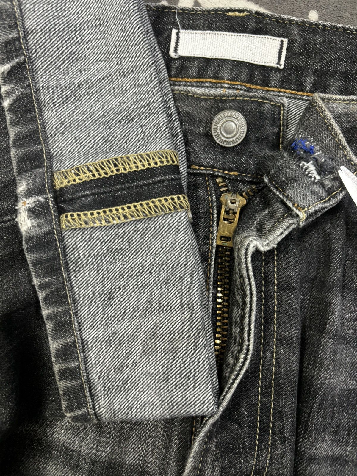 Undercover × Uniqlo Vintage Uniqlo UJ Faded Wash Loose Distressed Grunge Jeans Size US 36 / EU 52 - 4 Thumbnail
