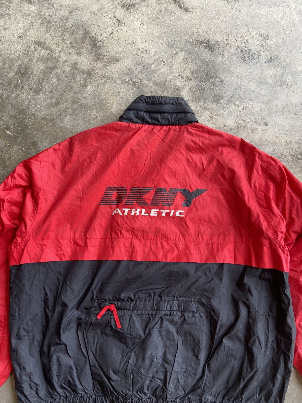 DKNY VINTAGE DKNY WINDBREAKER Size US L / EU 52-54 / 3 - 7 Thumbnail