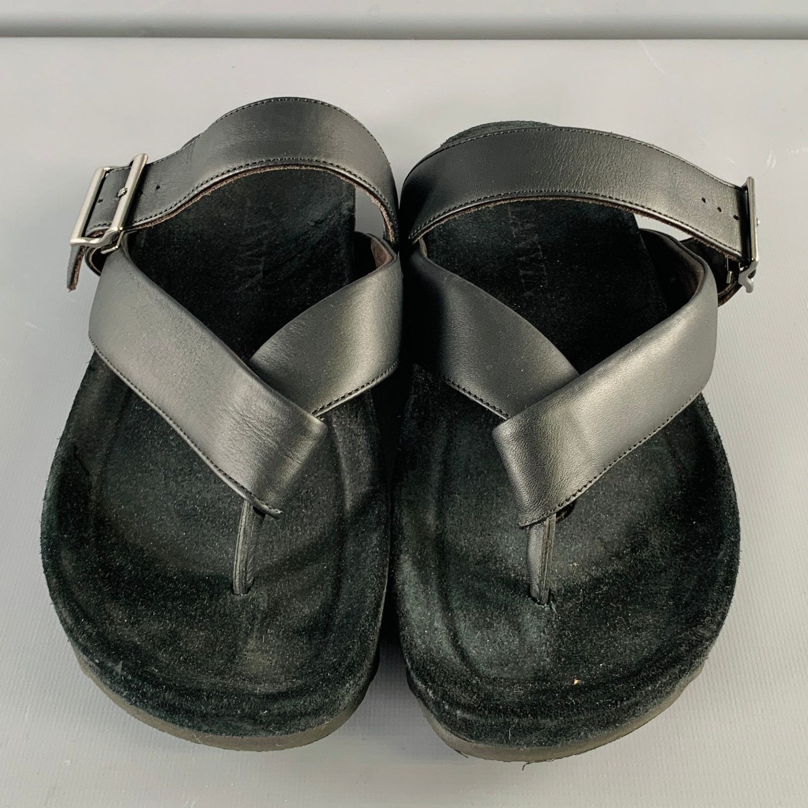 Lanvin LANVIN Size 8 Black Leather Thong Sandals Size US 8 / EU 41 - 4 Thumbnail