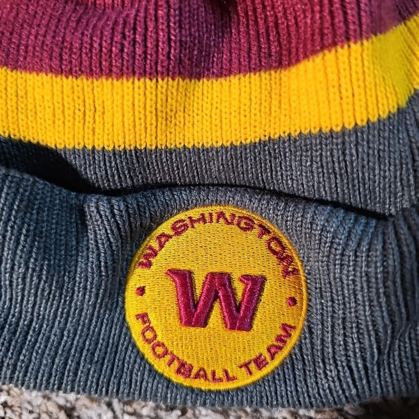 47 Washington Football Team '47 Brand Poof Beanie Redskins Size ONE SIZE - 2 Thumbnail