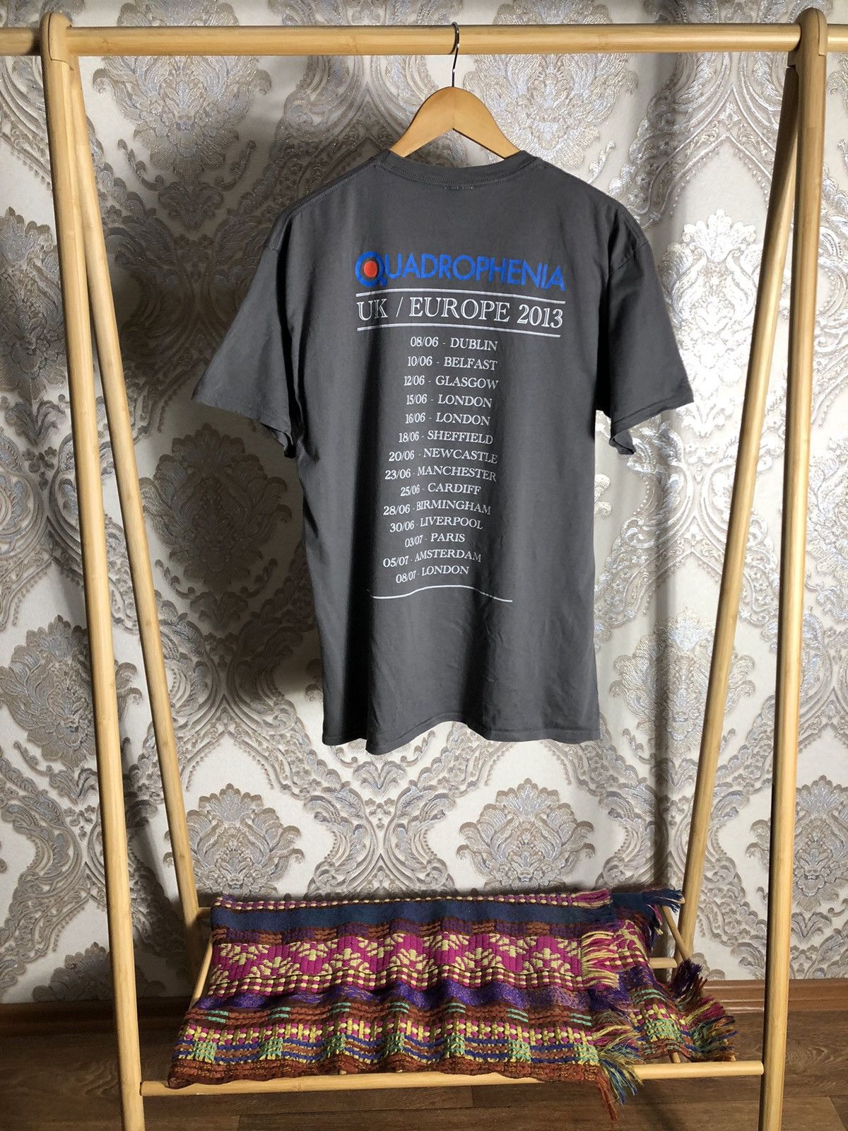 Band Tees VINTAGE THE WHO WORLD TOUR ROCK T-SHIRT METAL RETRO Y2K 90S Size US XL / EU 56 / 4 - 6 Thumbnail