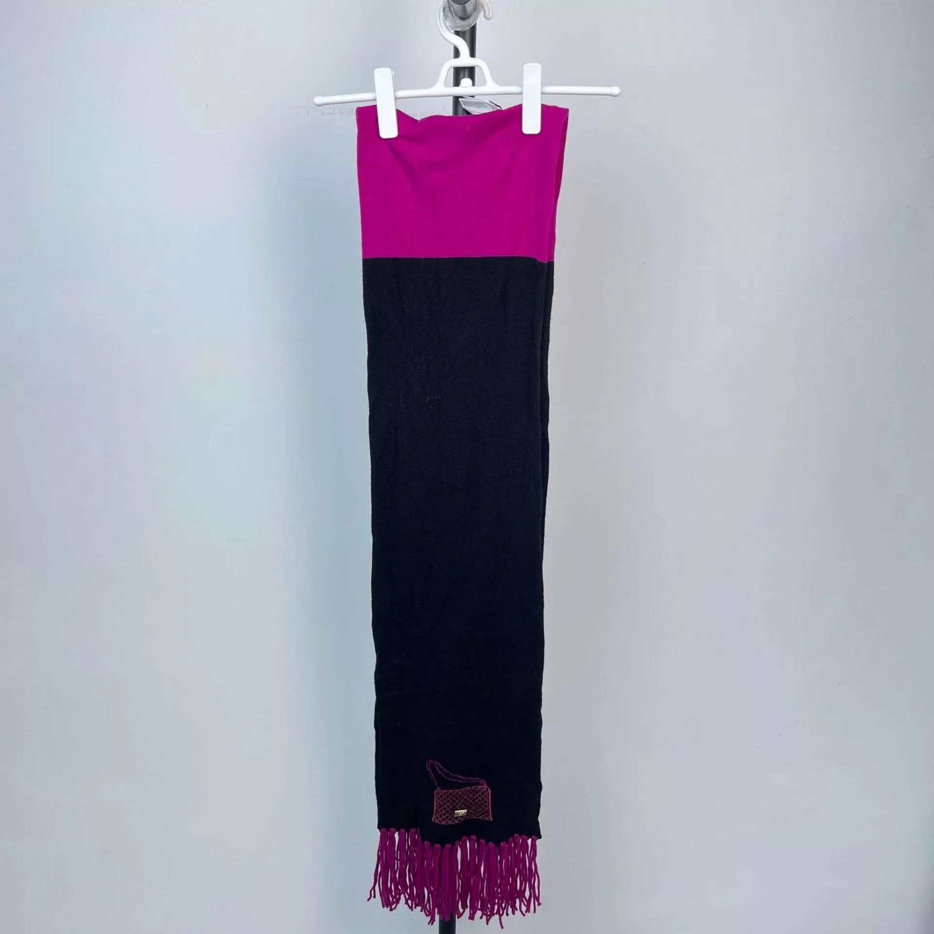 Chanel Chanel knit scarf pink/black colorblocked 98 new Size ONE SIZE - 2 Thumbnail