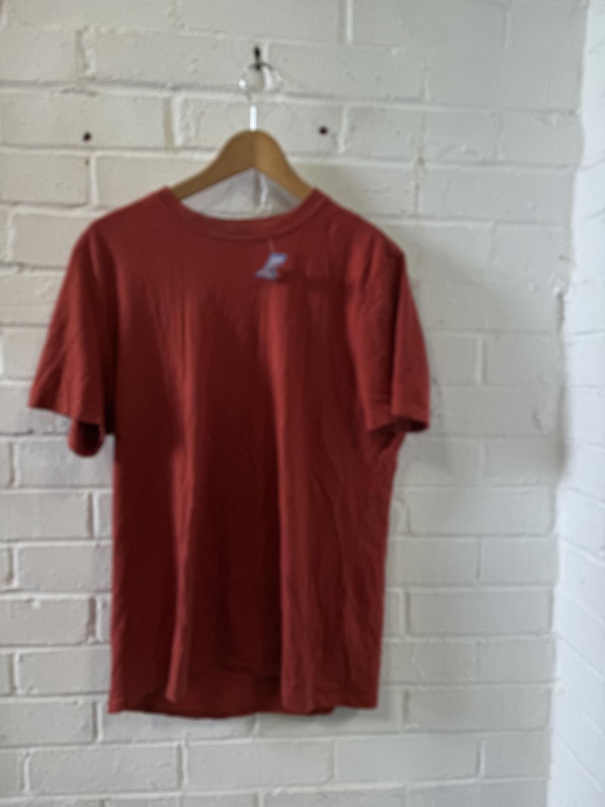 Gap GAP Everyday Soft Men's T-Shirt Medium Red Size US M / EU 48-50 / 2 - 1 Thumbnail