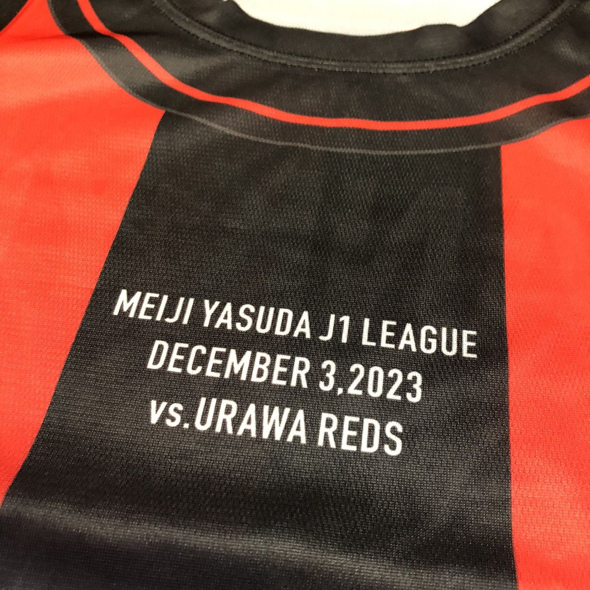 Mizuno Consadole sapporo shiji Ono farewell supporter jersey Size US XL / EU 56 / 4 - 5 Thumbnail