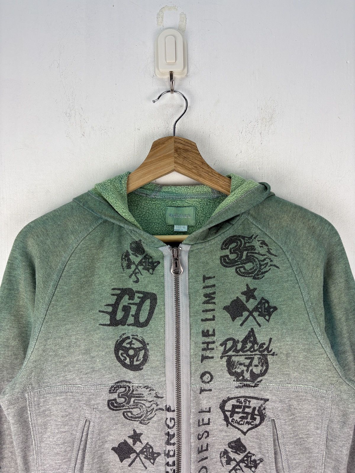 Diesel Vintage Diesel Two Tone Custom Sweatshirt Hoodie Size US S / EU 44-46 / 1 - 2 Thumbnail