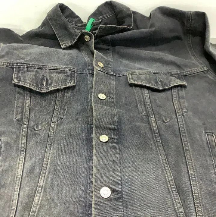 Balenciaga Balenciaga Black Spray Logo Denim Jacket. Size US S / EU 44-46 / 1 - 9 Thumbnail