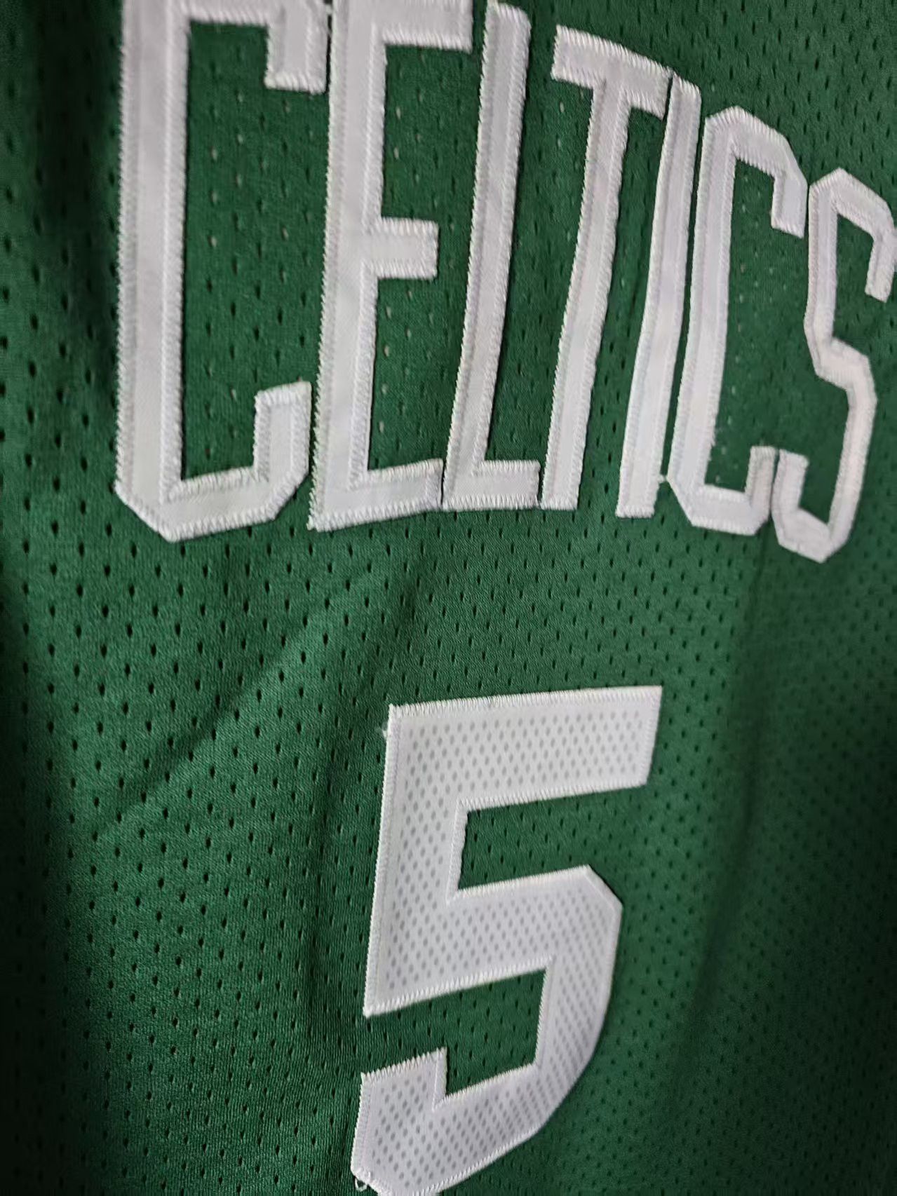 NBA Boston Celtics #5 Kevin Garnett Jersey Size US XL / EU 56 / 4 - 3 Thumbnail