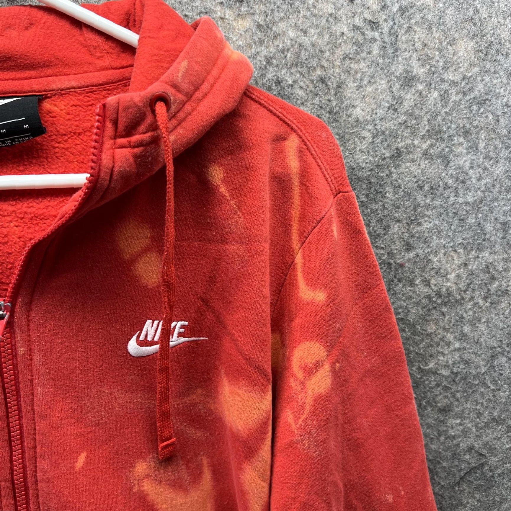 Nike VINTAGE Nike Sweater Men Medium Adult Orange Hoodie Full Zip Swoosh Club Fleece Size US M / EU 48-50 / 2 - 4 Thumbnail