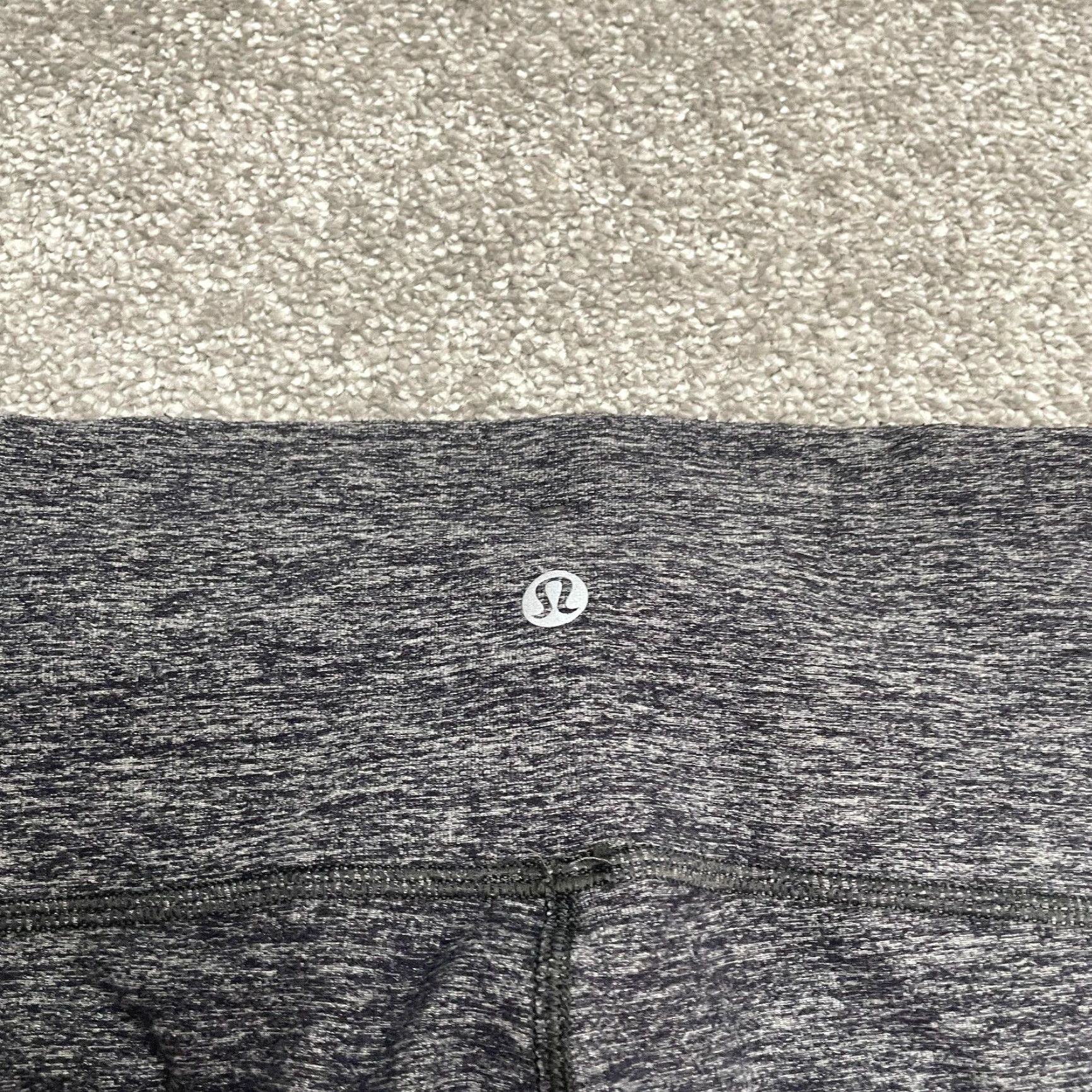 Lululemon VINTAGE Lululemon Ruched Compression Leggings Womens 8 Dark Gray Active Yoga Gym 28x29 Size 30" / US 8 / IT 44 - 5 Thumbnail