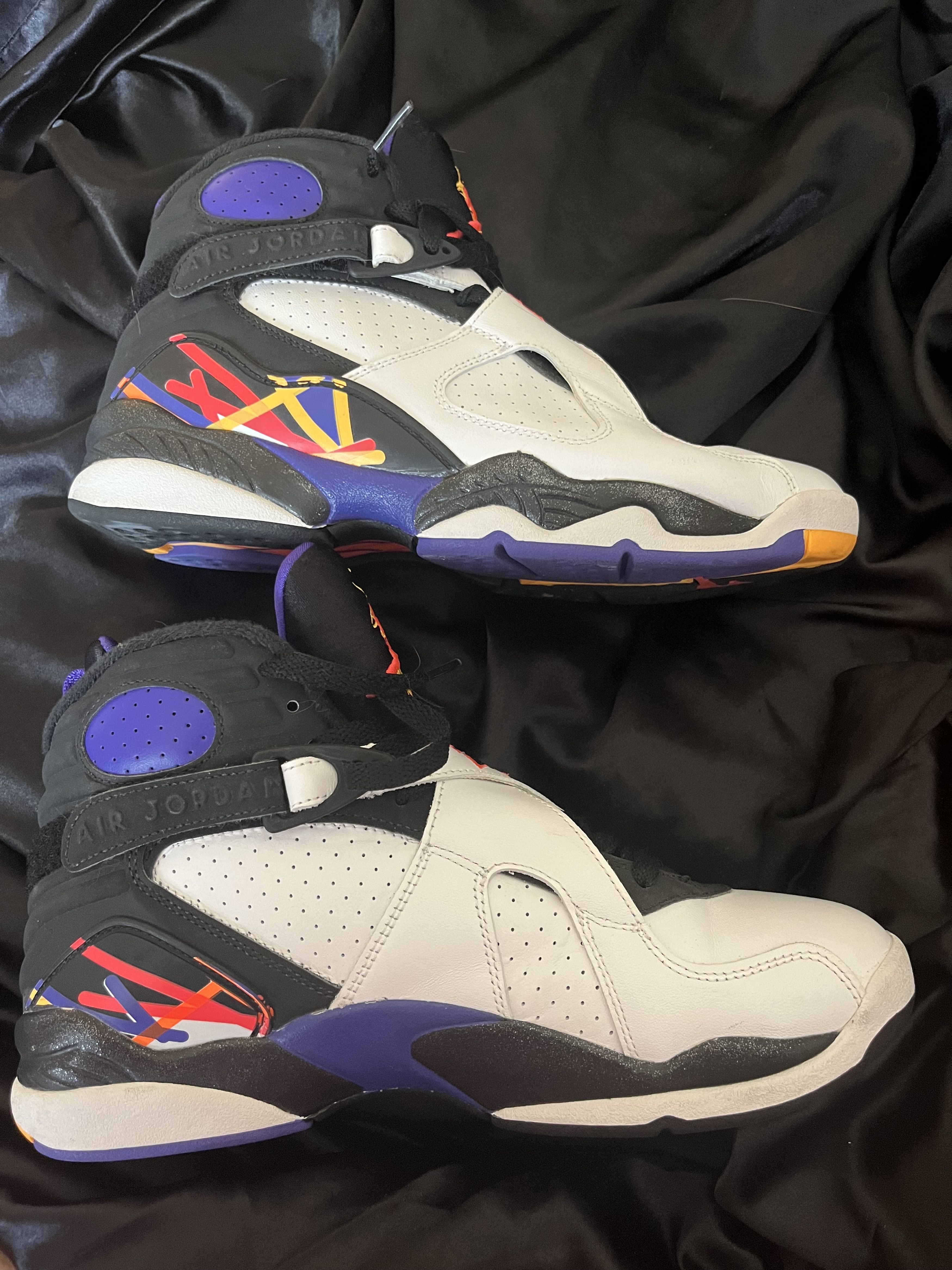 Jordan Brand Air Jordan 8 'Three-Peat' Size US 8 / EU 41 - 10 Thumbnail