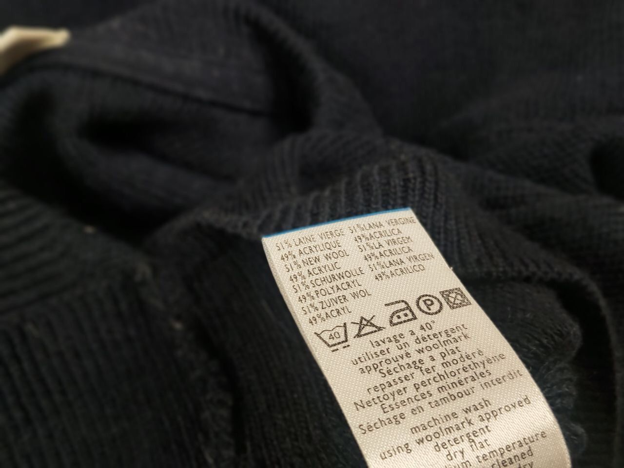 Lacoste Vintage 90's Lacoste Navy Blue Wool Crew Chek Sweater Size US XL / EU 56 / 4 - 20 Thumbnail