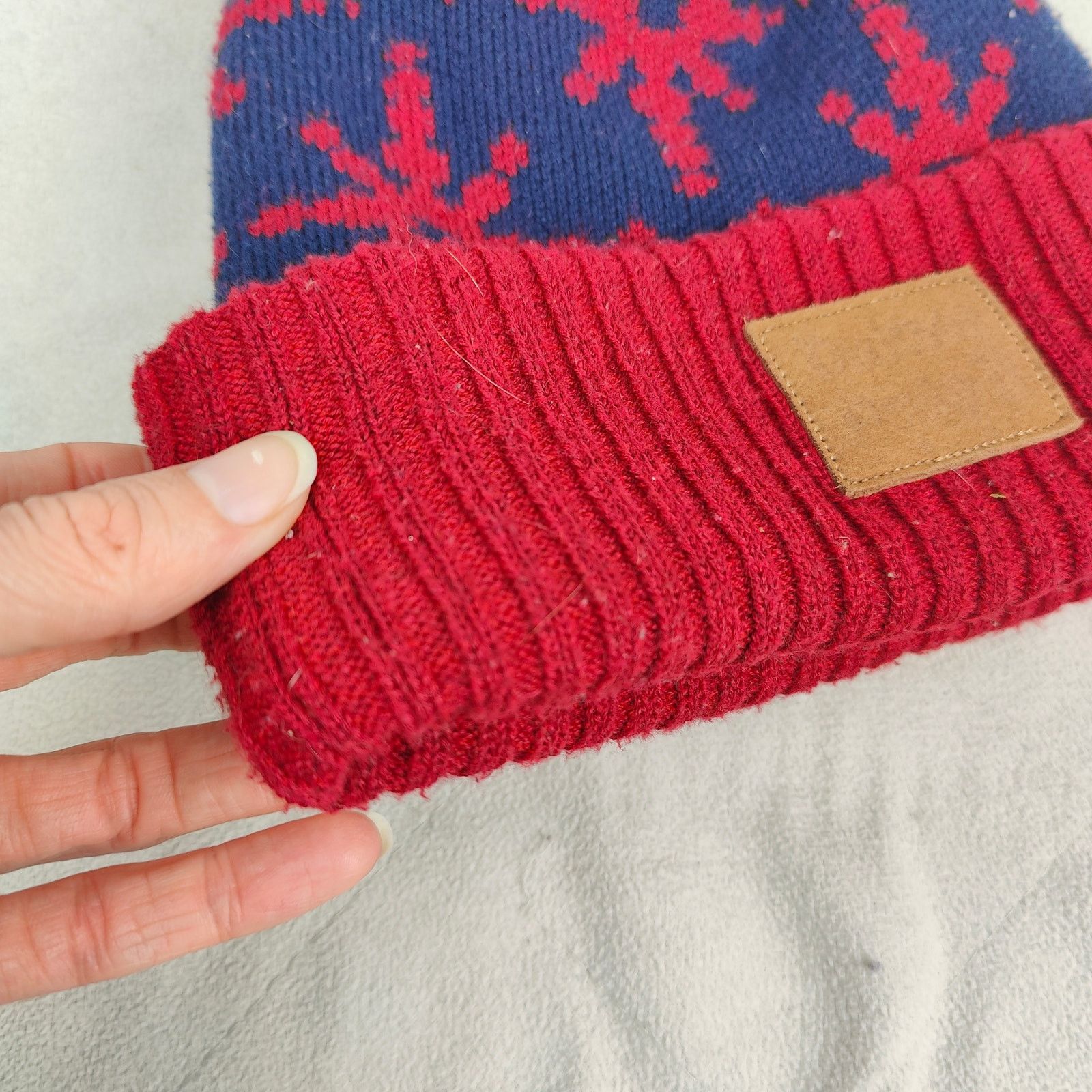 Patagonia Patagonia Powder Town Pom Beanie Hat Solar Stitch Pom Pom Size ONE SIZE - 4 Thumbnail