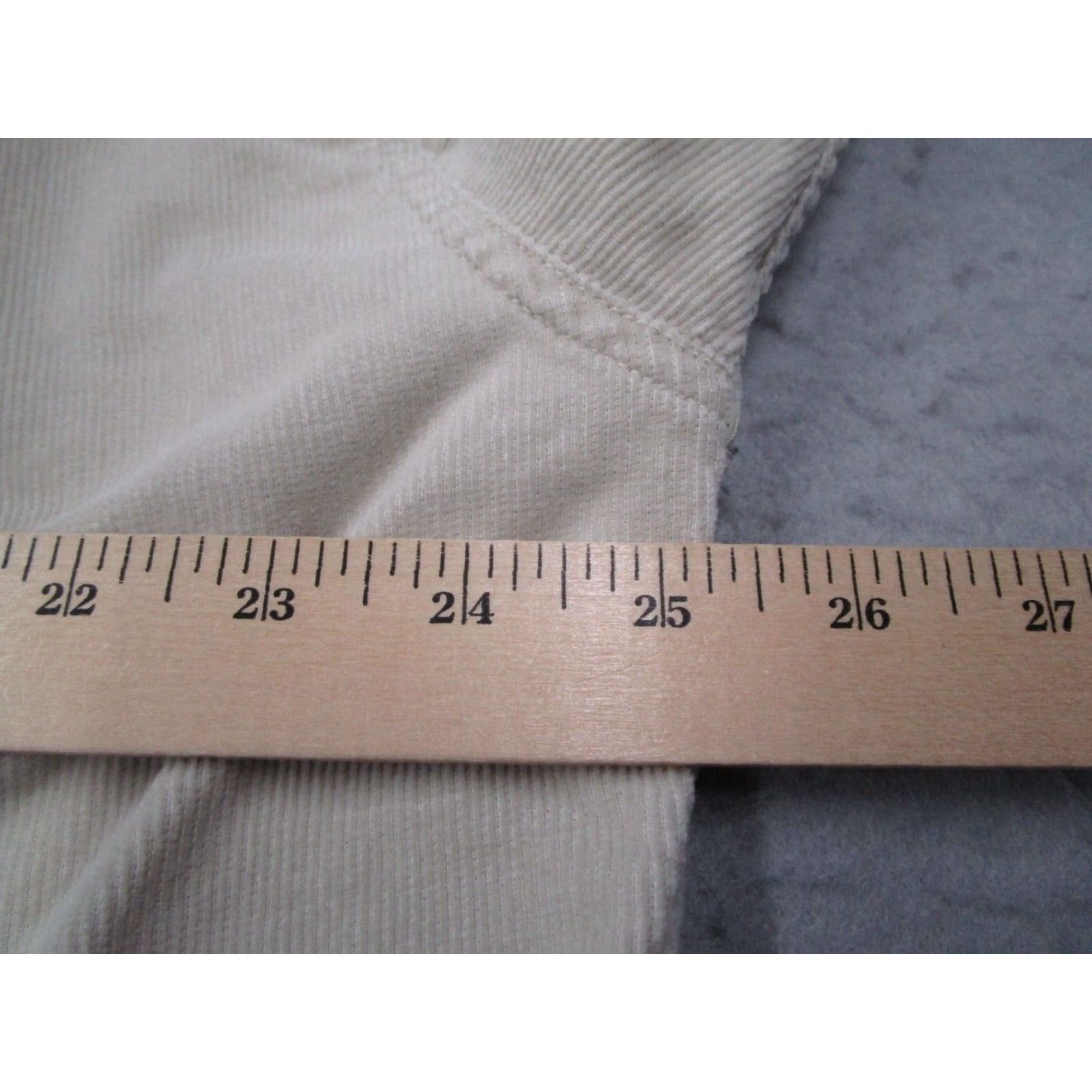 Eddie Bauer VINTAGE Eddie Bauer Mens Large Beige Corduroy Button Up Long Sleeve Shirt Size US L / EU 52-54 / 3 - 6 Thumbnail