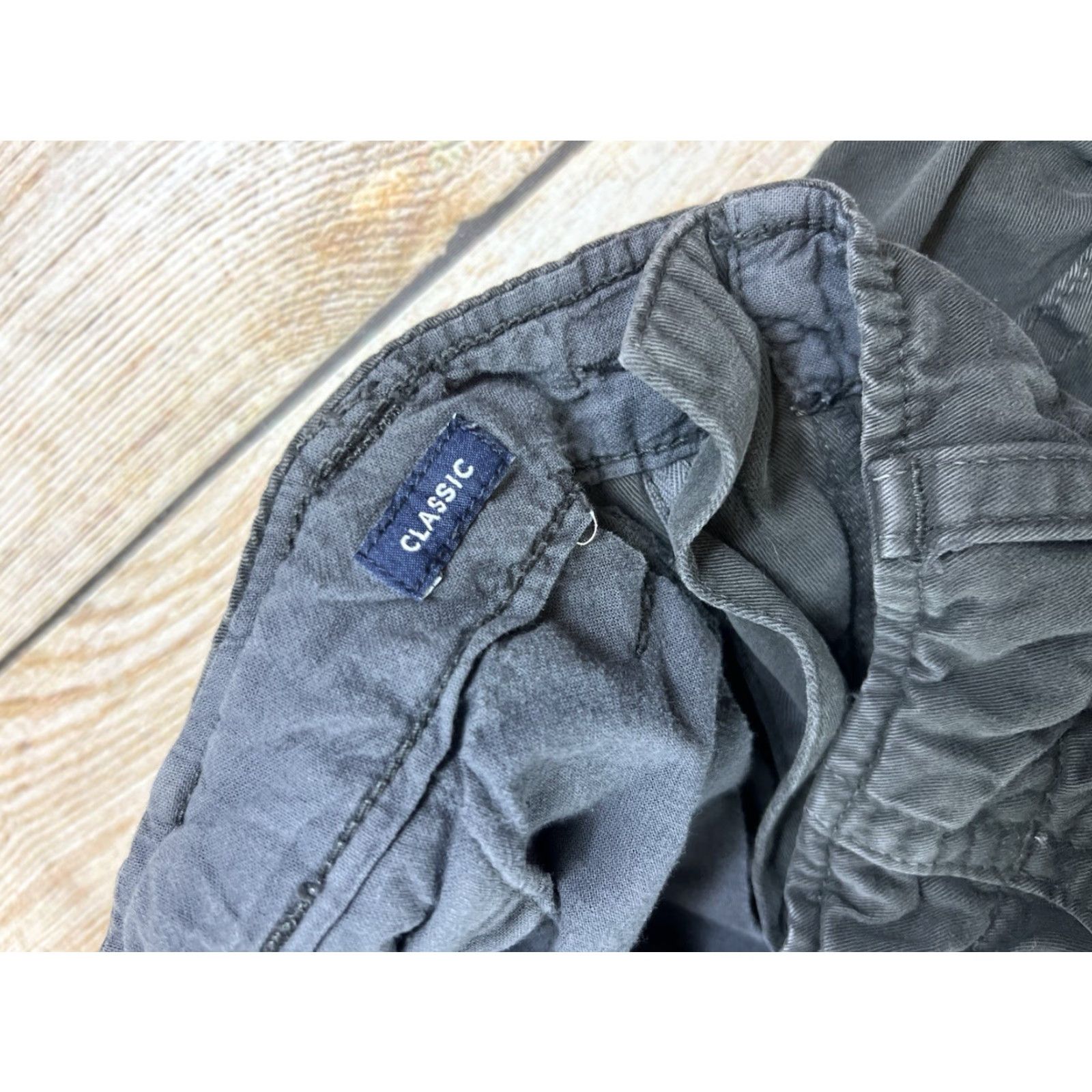 American Eagle Outfitters VINTAGE American Eagle Outfitters Mens Cargo Shorts Dark Gray 100% Cotton Sz 32 Regular Canvas Pocketed Cargo 10 Inseam Casual Outdoor Preppy Size US 32 / EU 48 - 5 Thumbnail